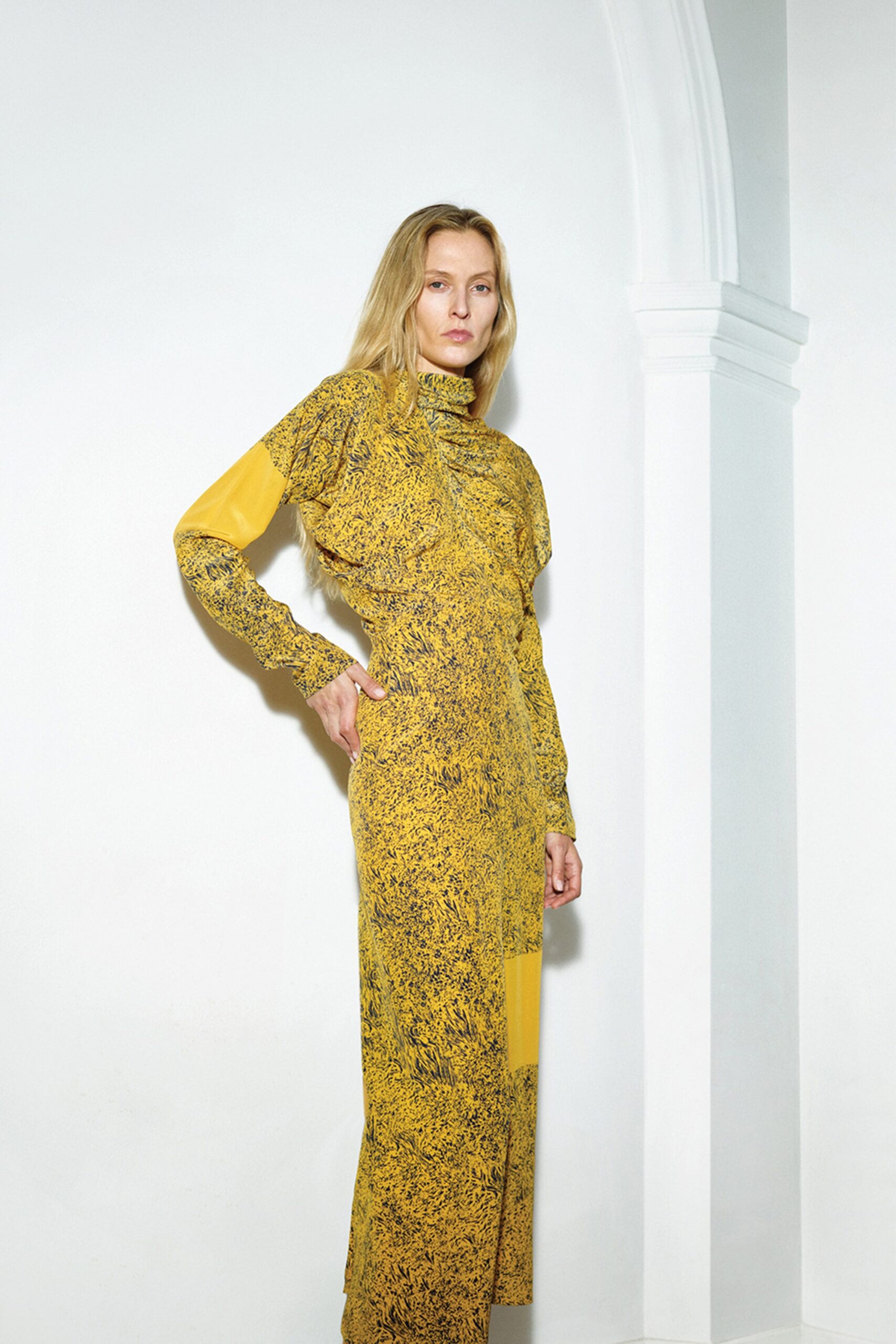 Victoria Beckham F/W 20 Look 25