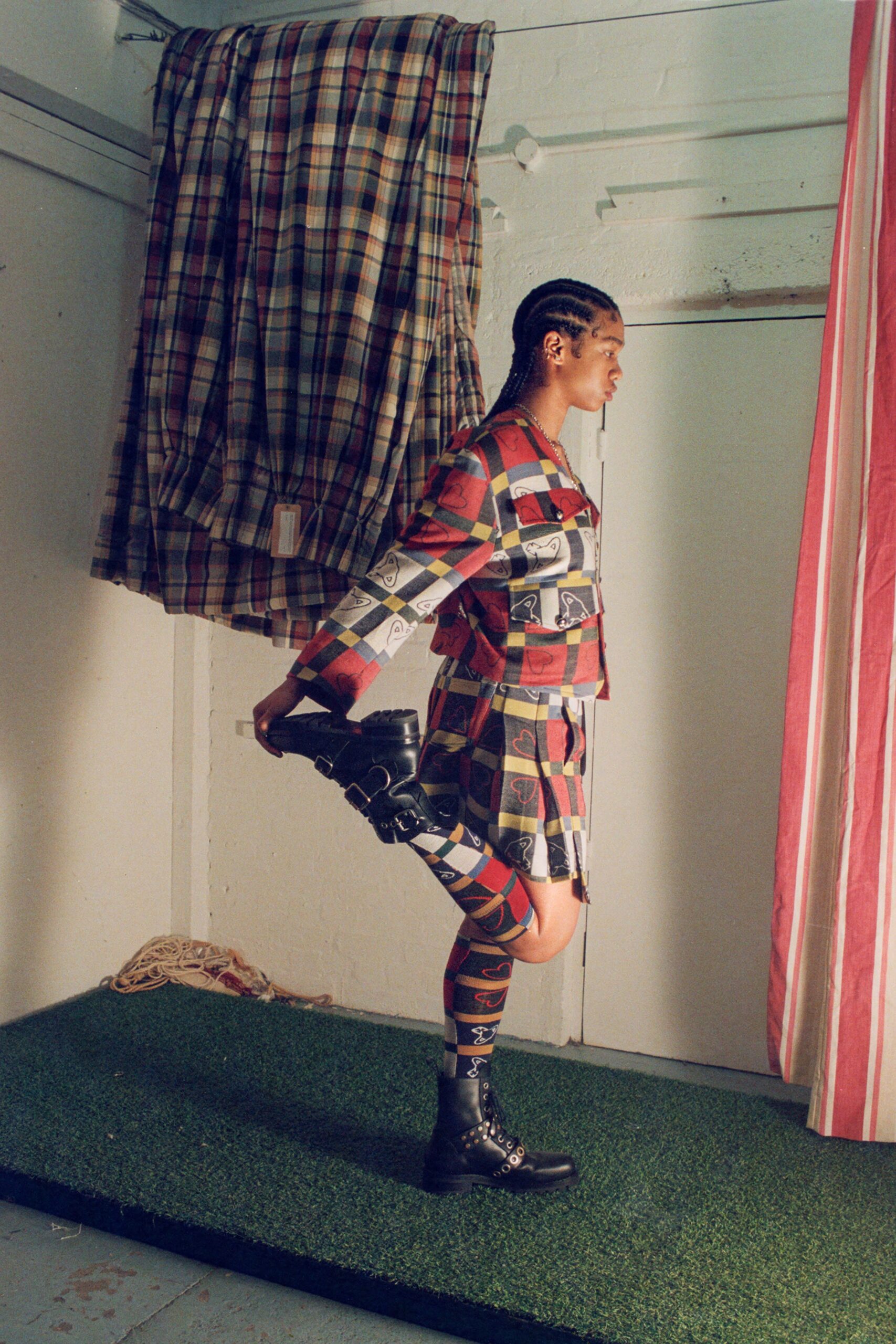 Vivienne Westwood F/W 22 Look 25