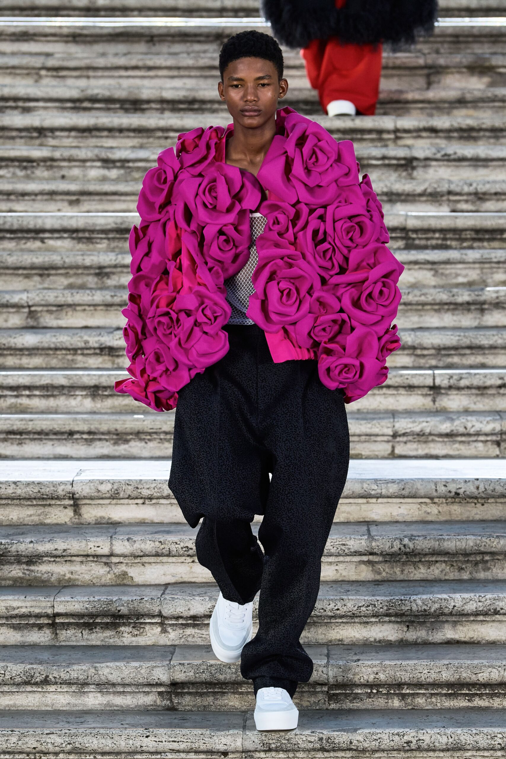 Valentino F/W 22 Couture Look 25