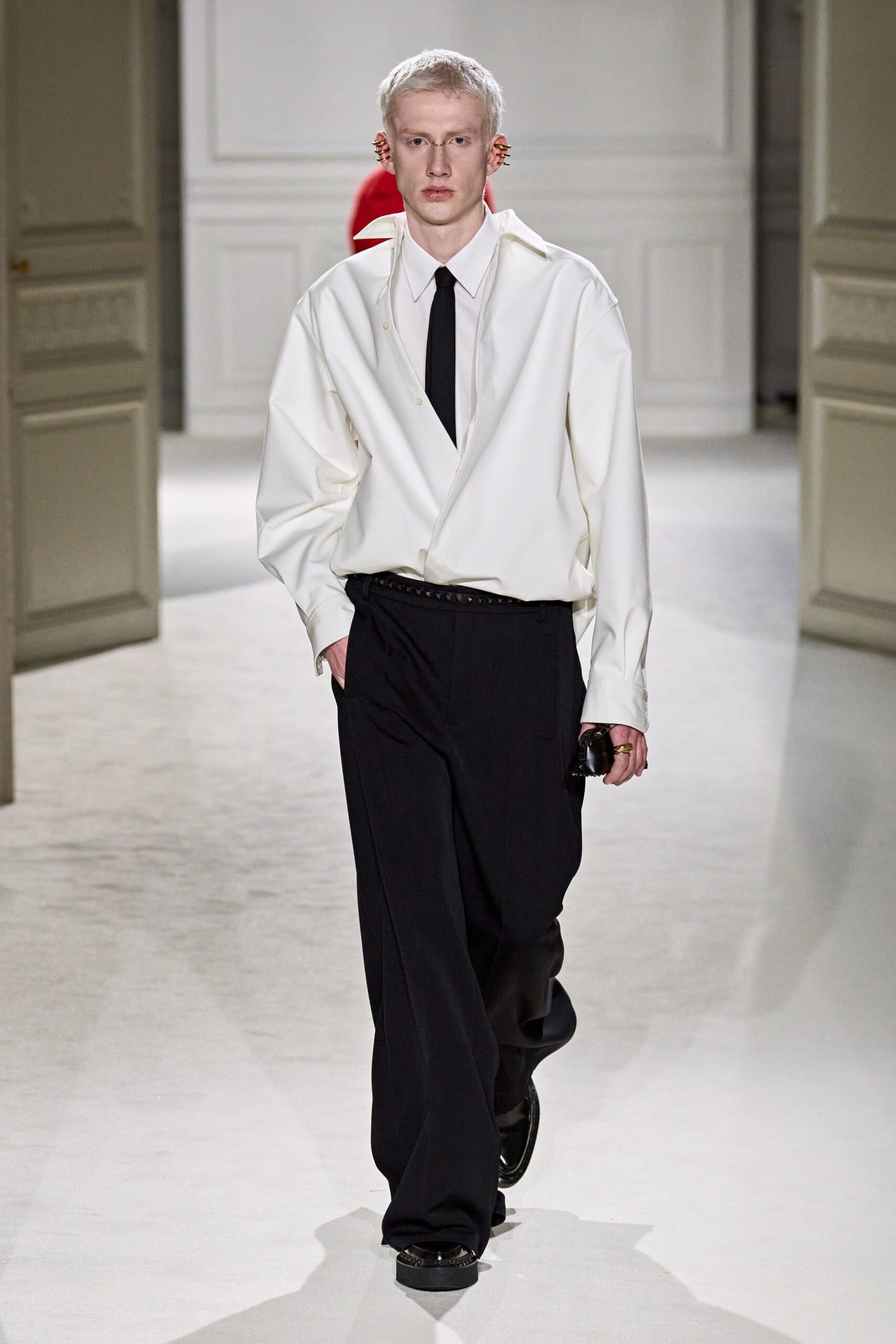 Valentino F/W 23 Look 25