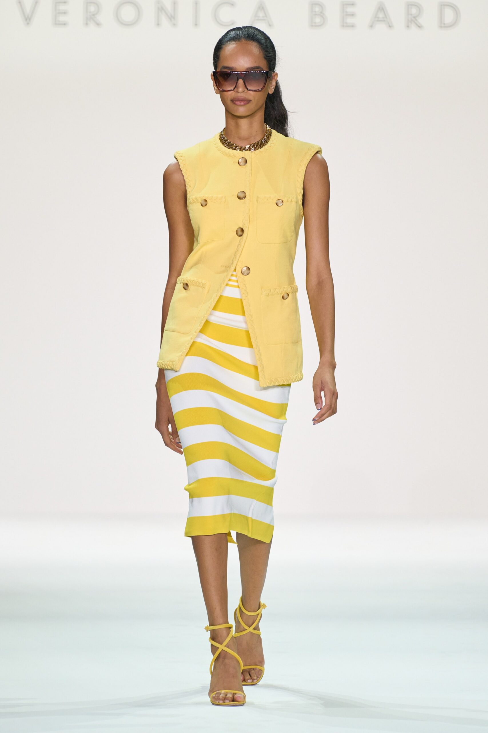 Veronica Beard S/S 23 Look 25