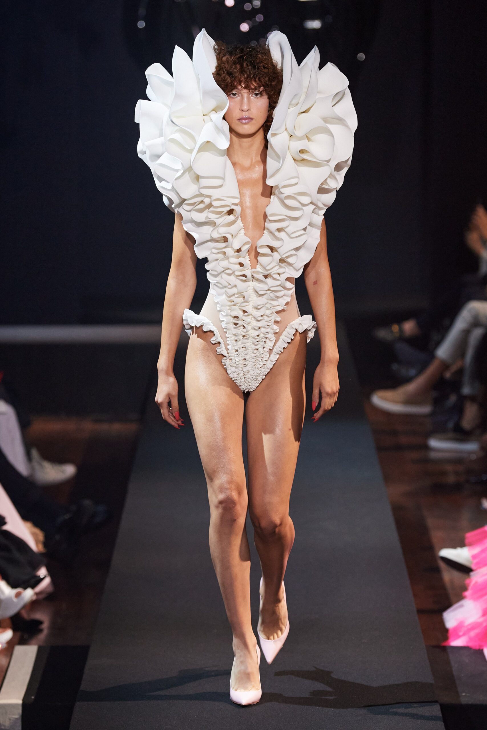 Viktor & Rolf F/W 23 Couture Look 49