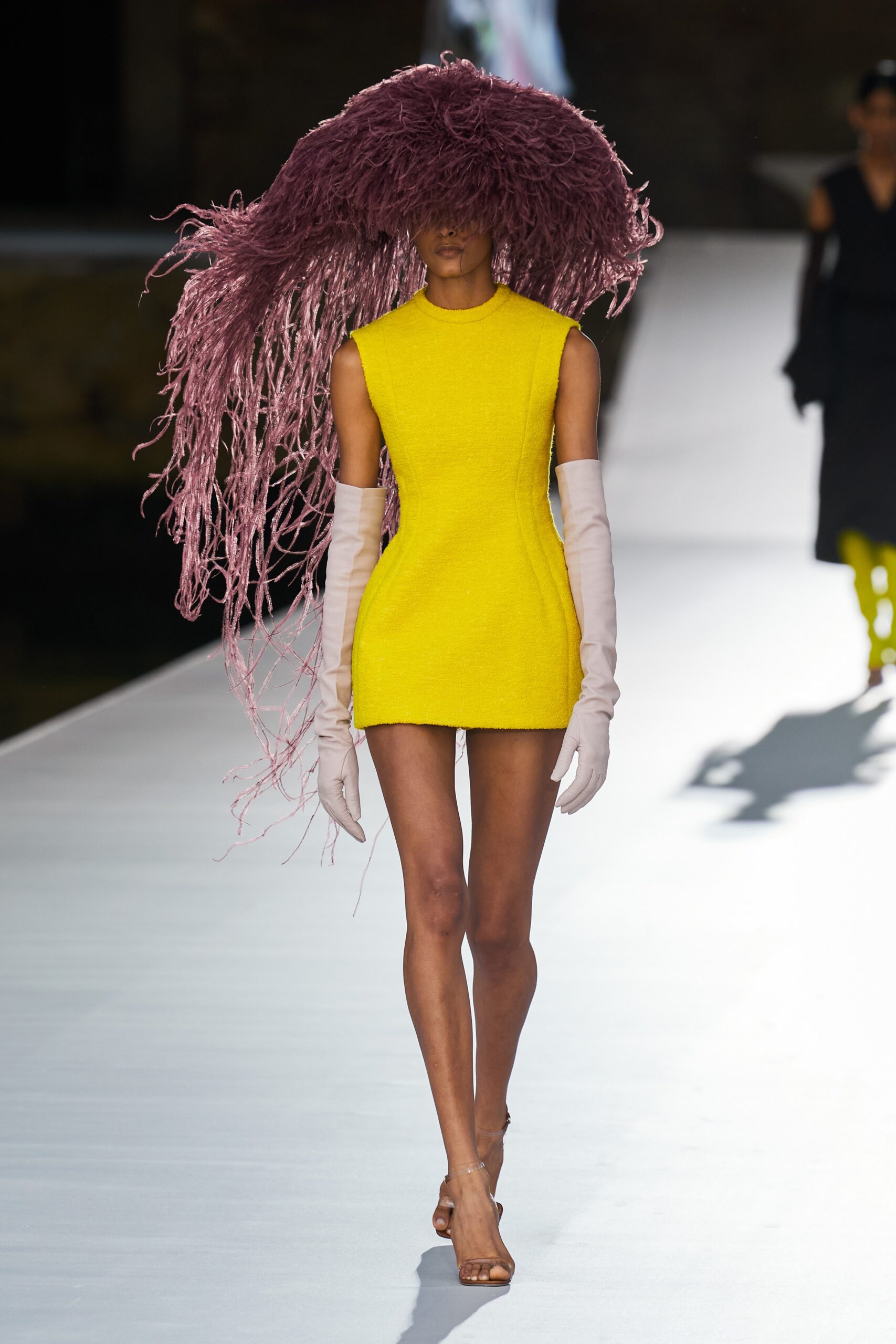 Valentino F/W 21 Couture Look 26