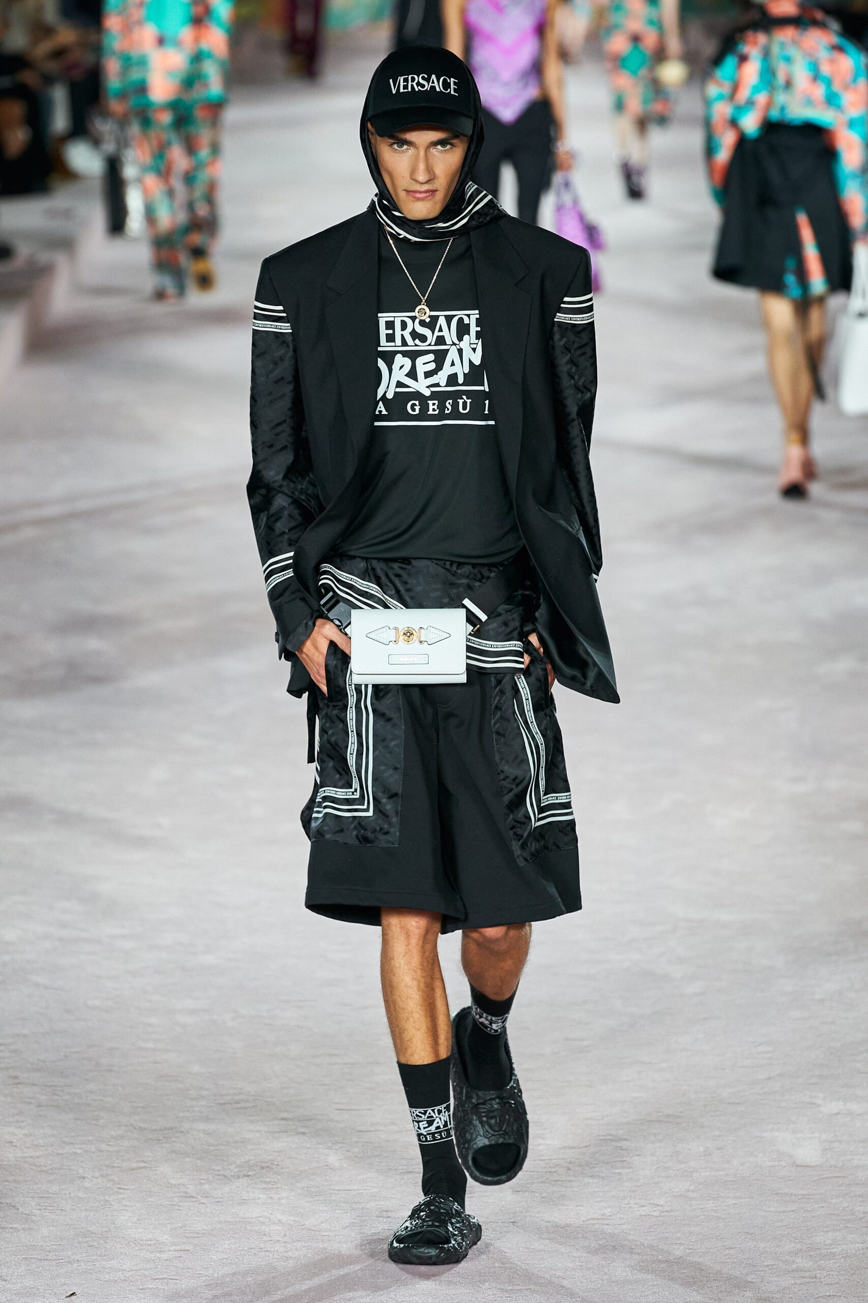 Versace S/S 22 Look 26