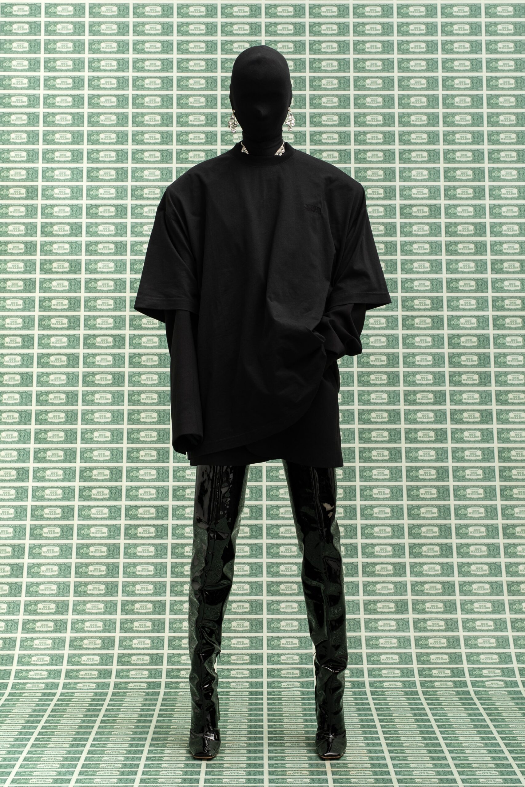 Vetements F/W 22 Look 26