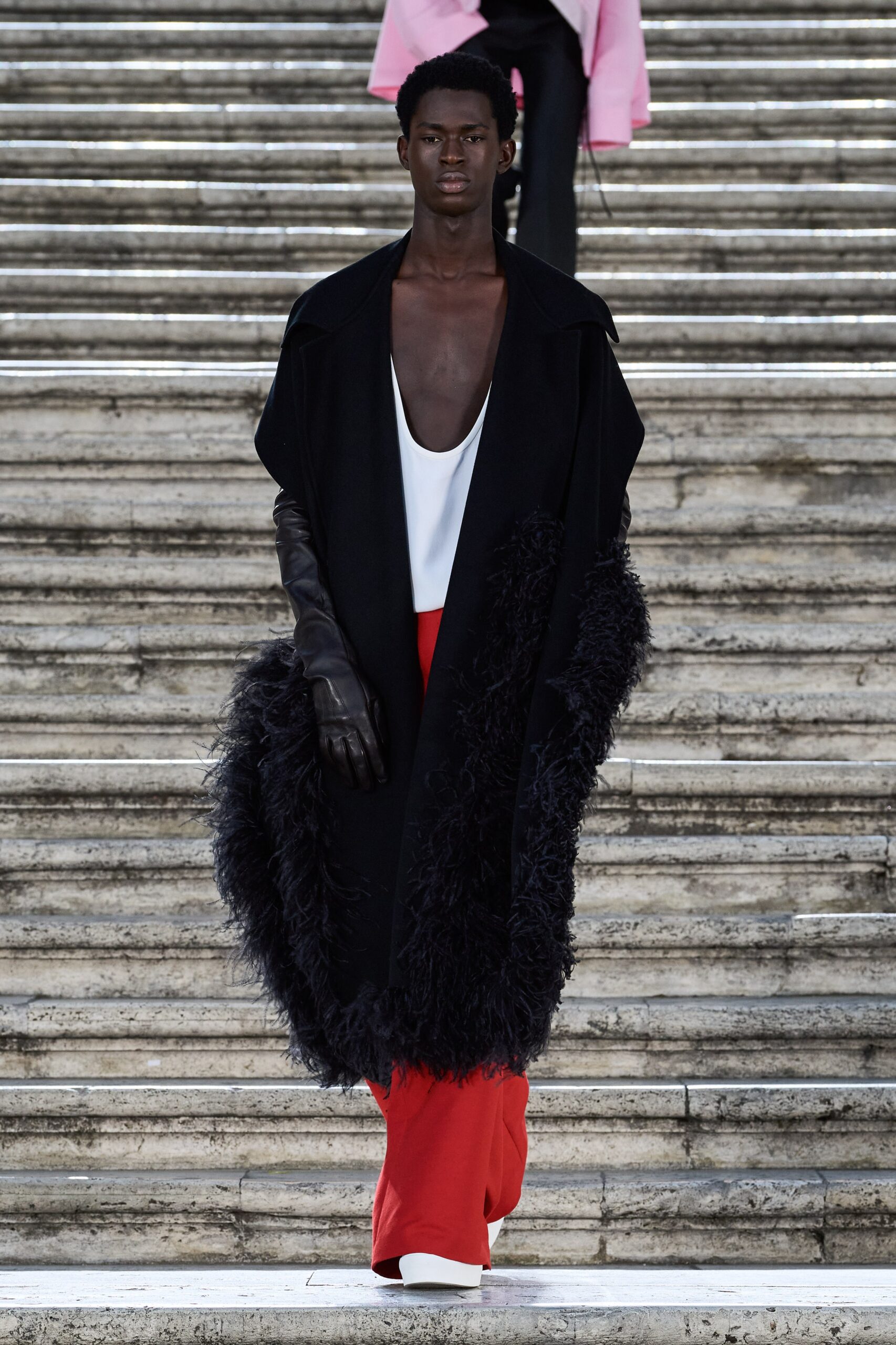 Valentino F/W 22 Couture Look 26