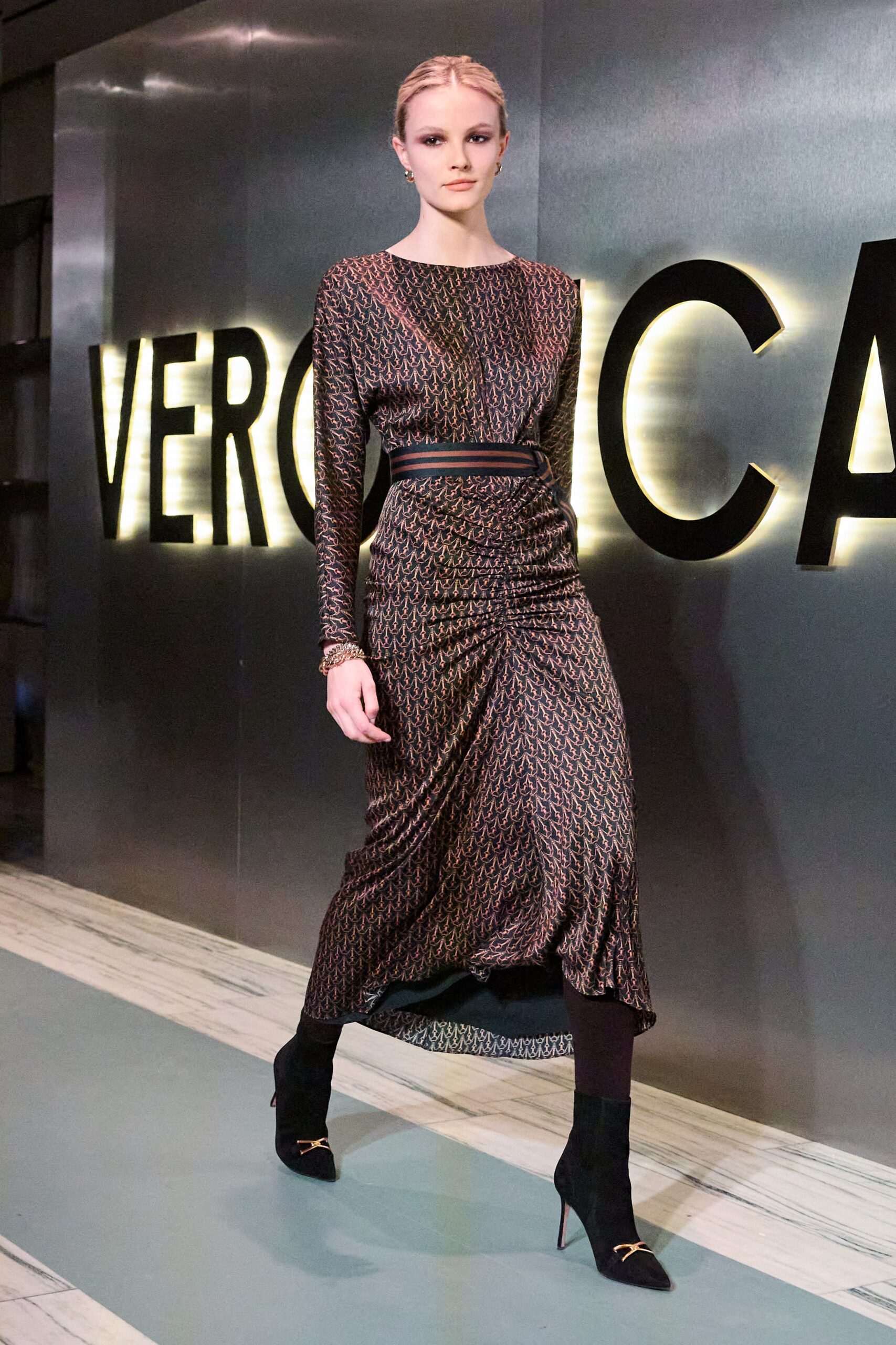 Veronica Beard F/W 23 Look 26