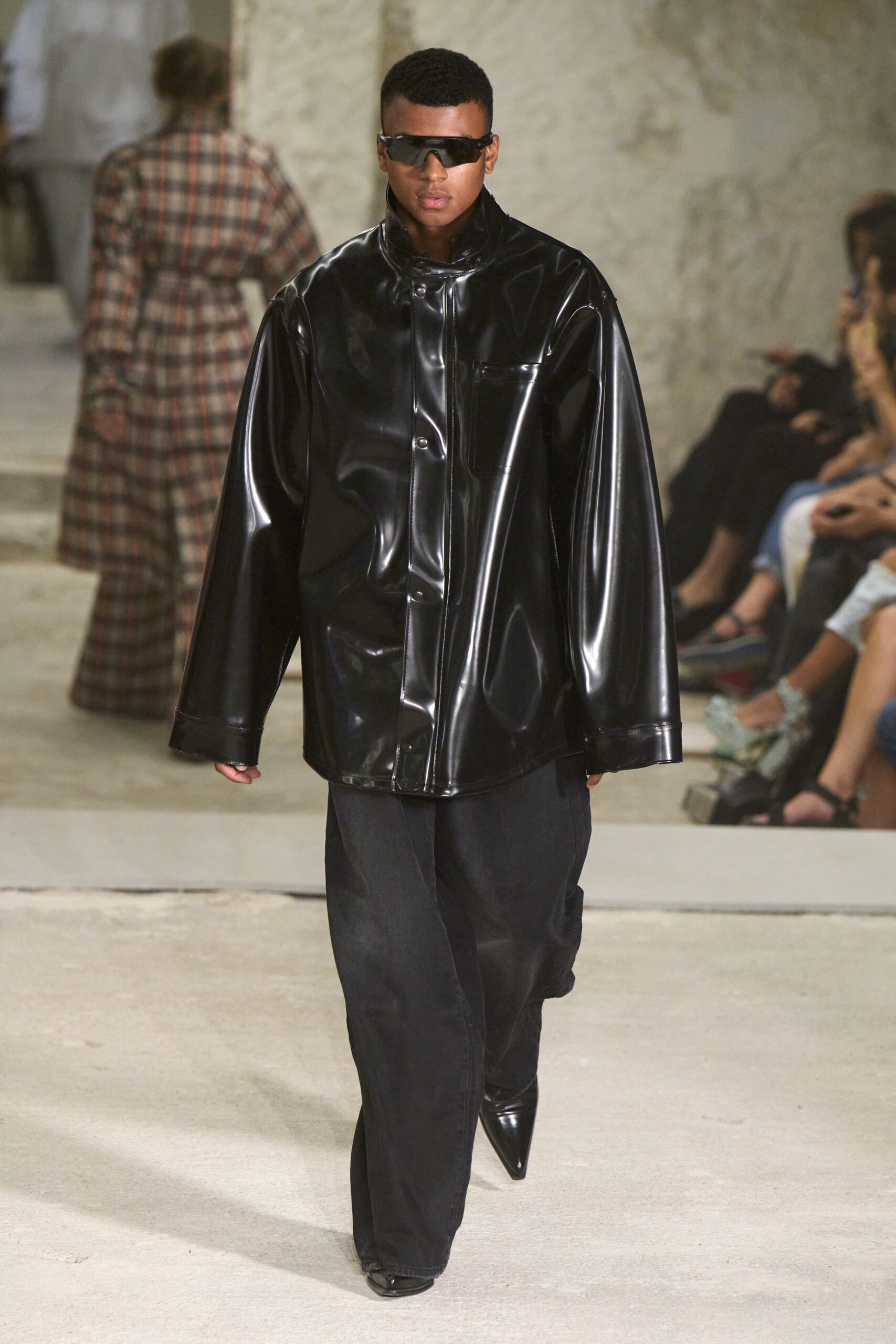 Vetements S/S 23 Menswear Look 26