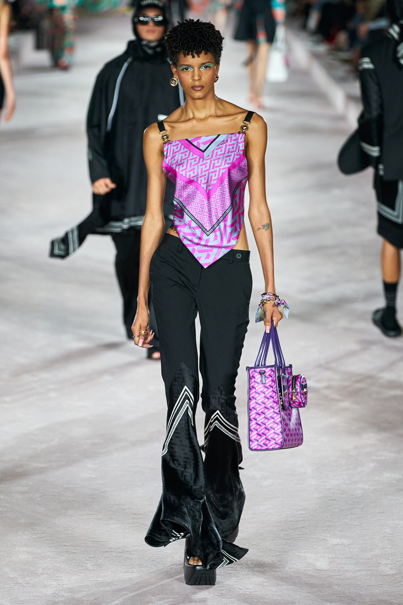 Versace S/S 22 Look 27
