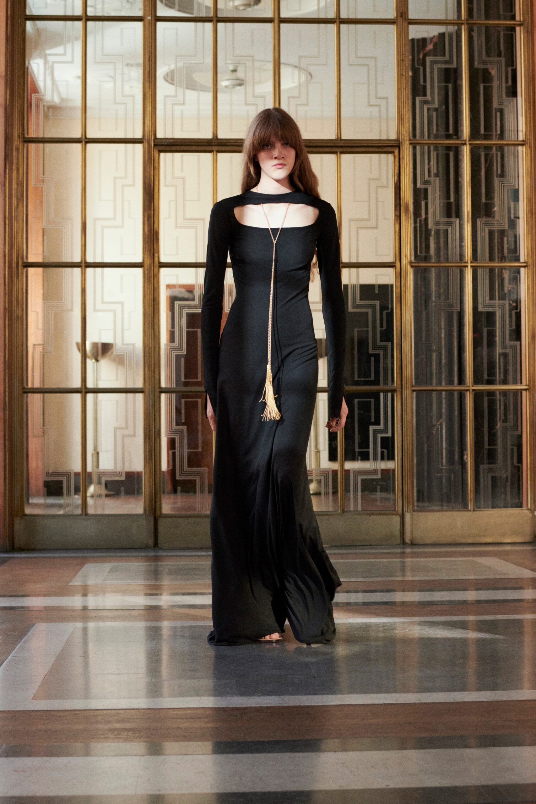 Victoria Beckham Resort 22 Look 25