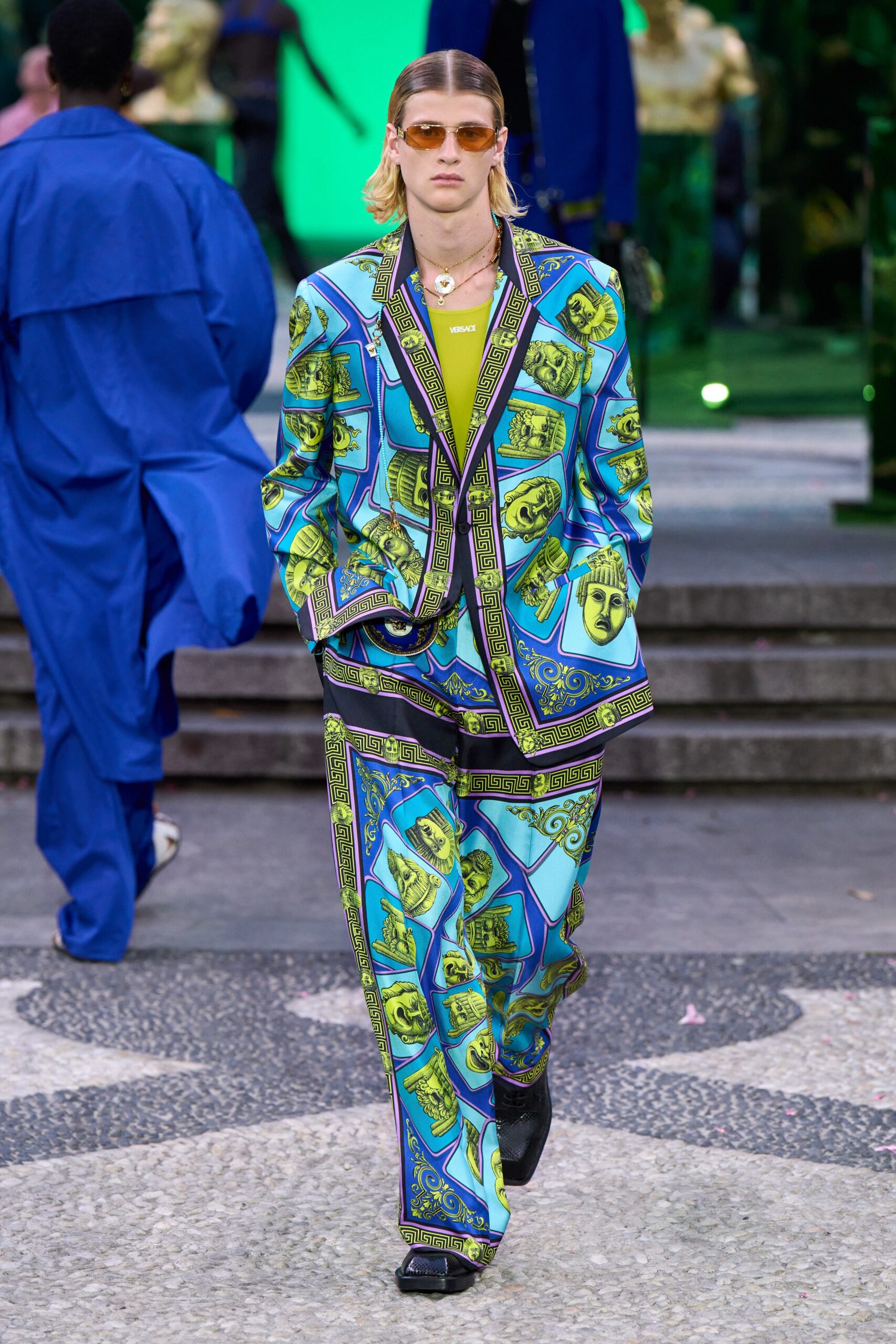 Versace S/S 23 Menswear Look 27