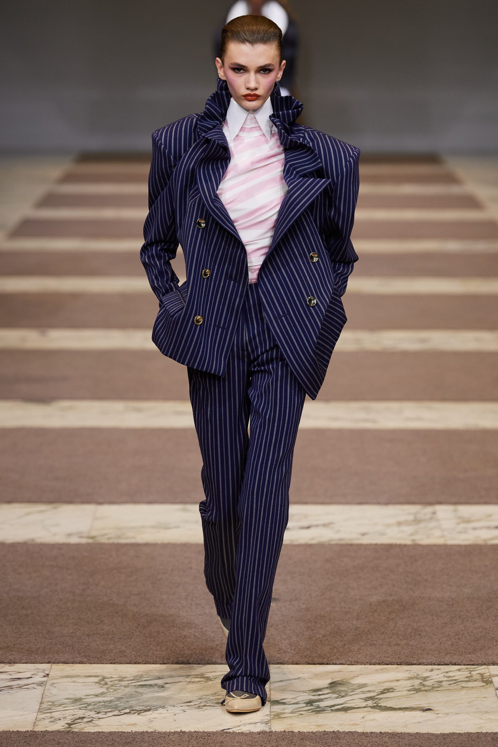 Viktor & Rolf F/W 22 Couture Look 27