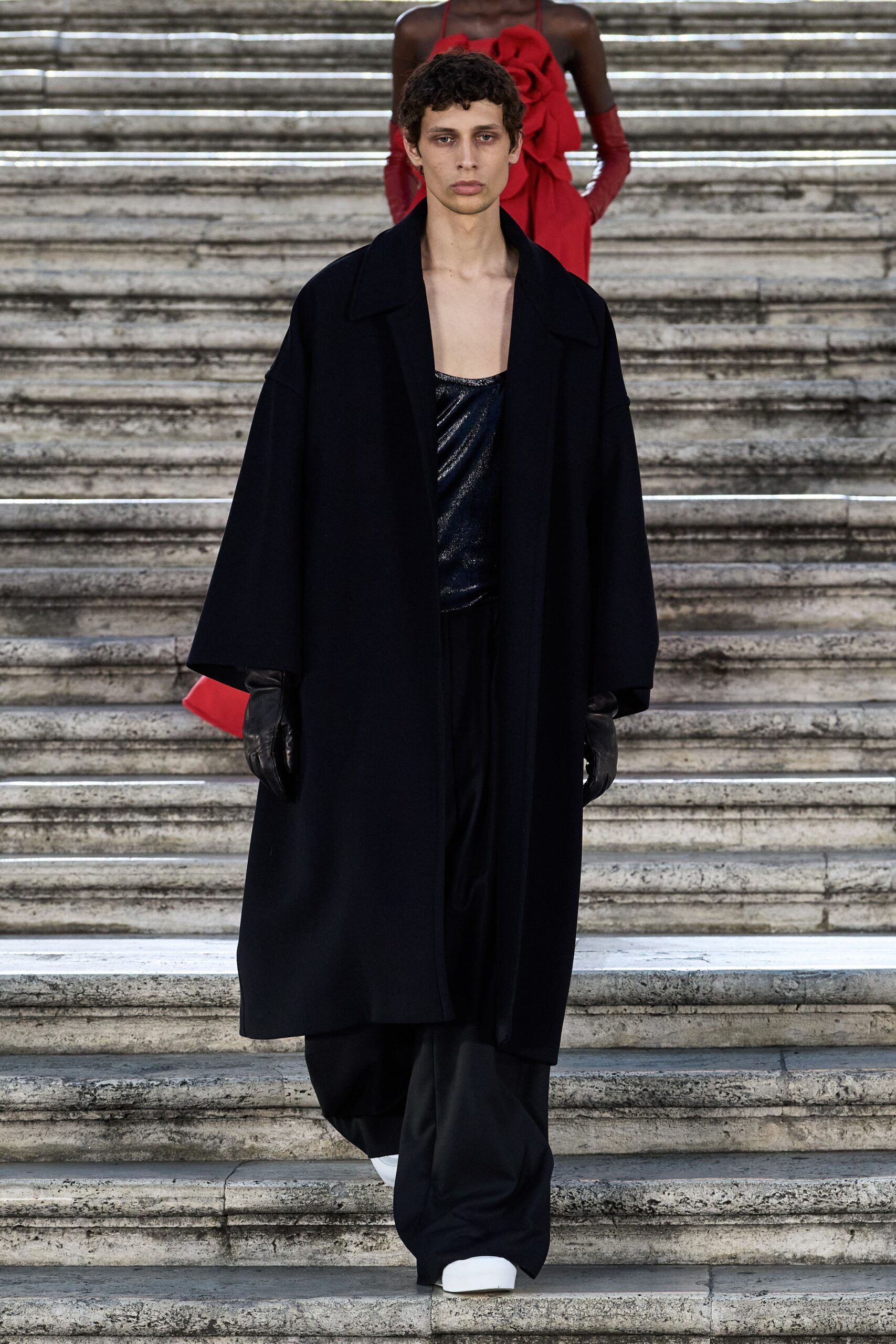 Valentino F/W 22 Couture Look 28