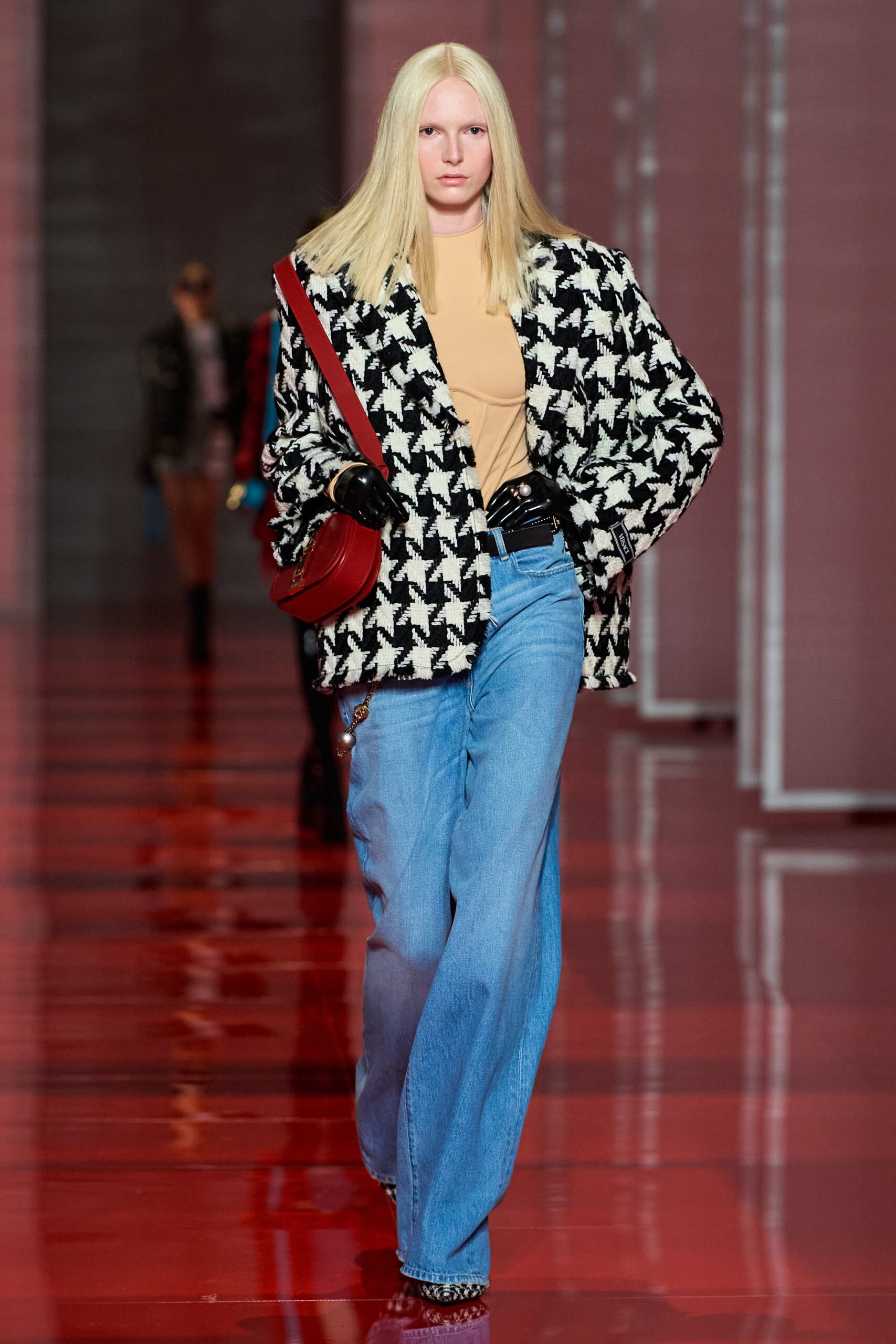 Versace F/W 22 Look 28