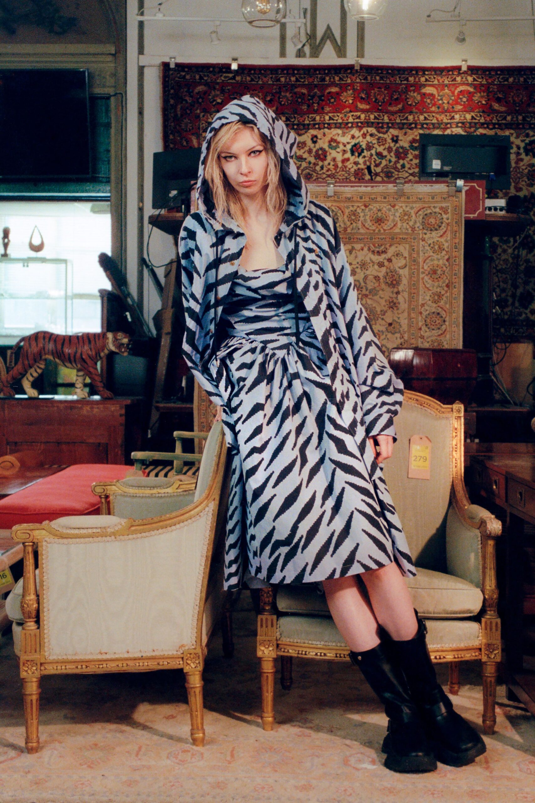 Vivienne Westwood F/W 22 Look 29