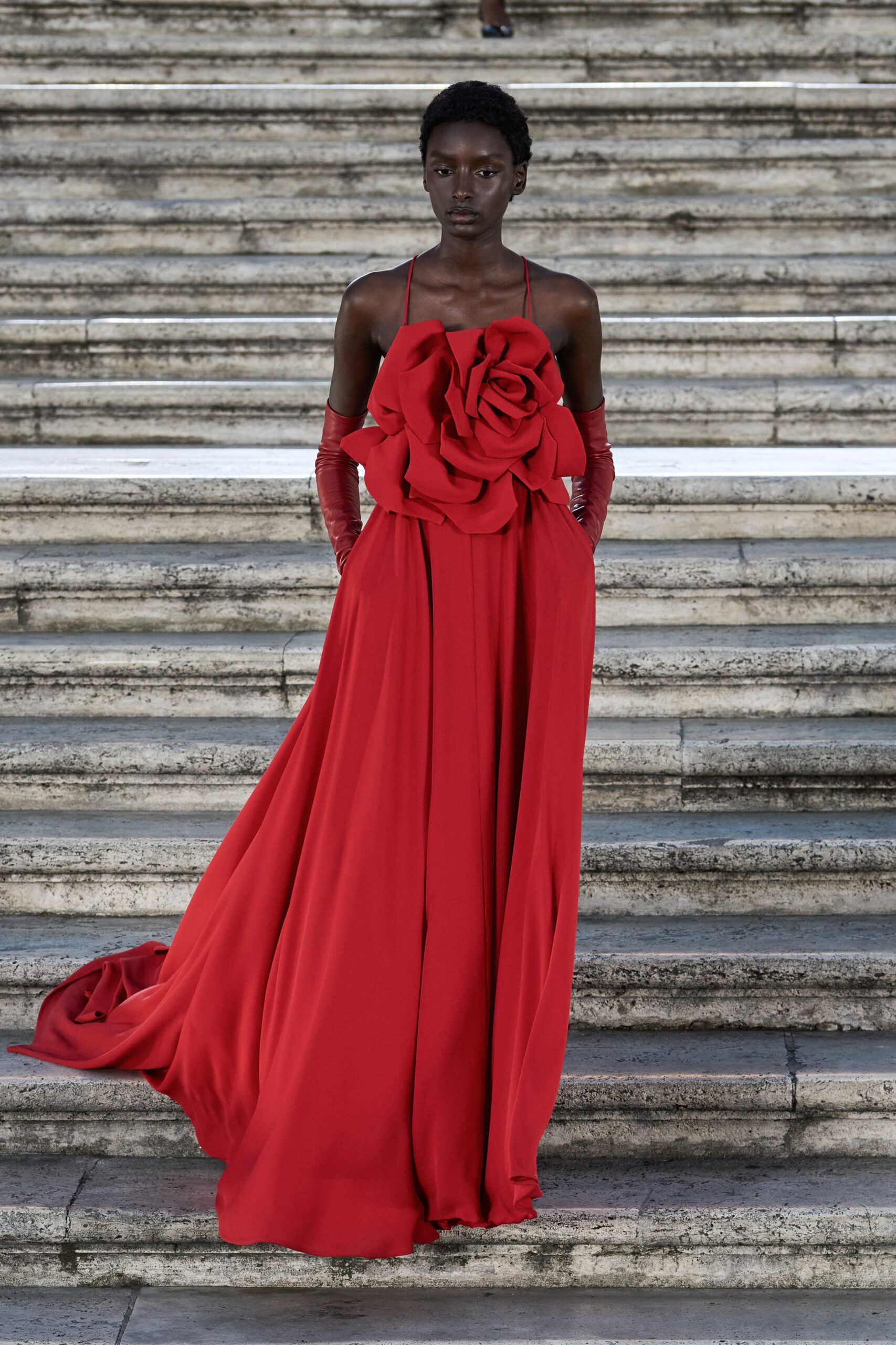 Valentino F/W 22 Couture Look 29