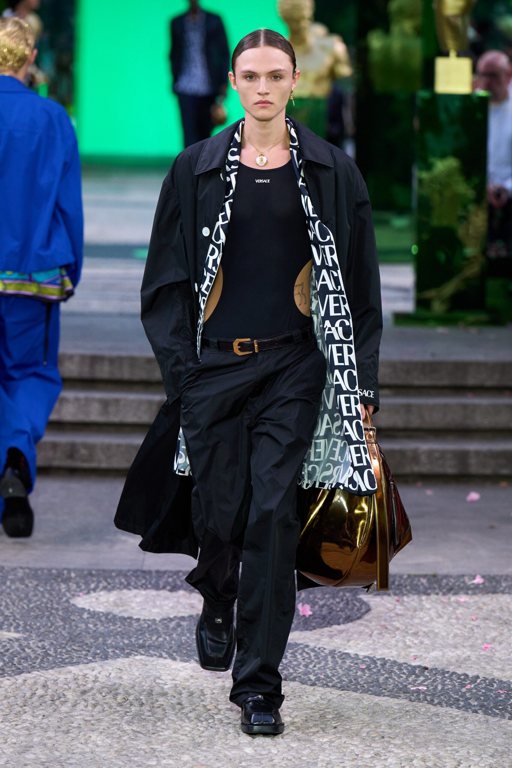 Versace S/S 23 Menswear Look 29