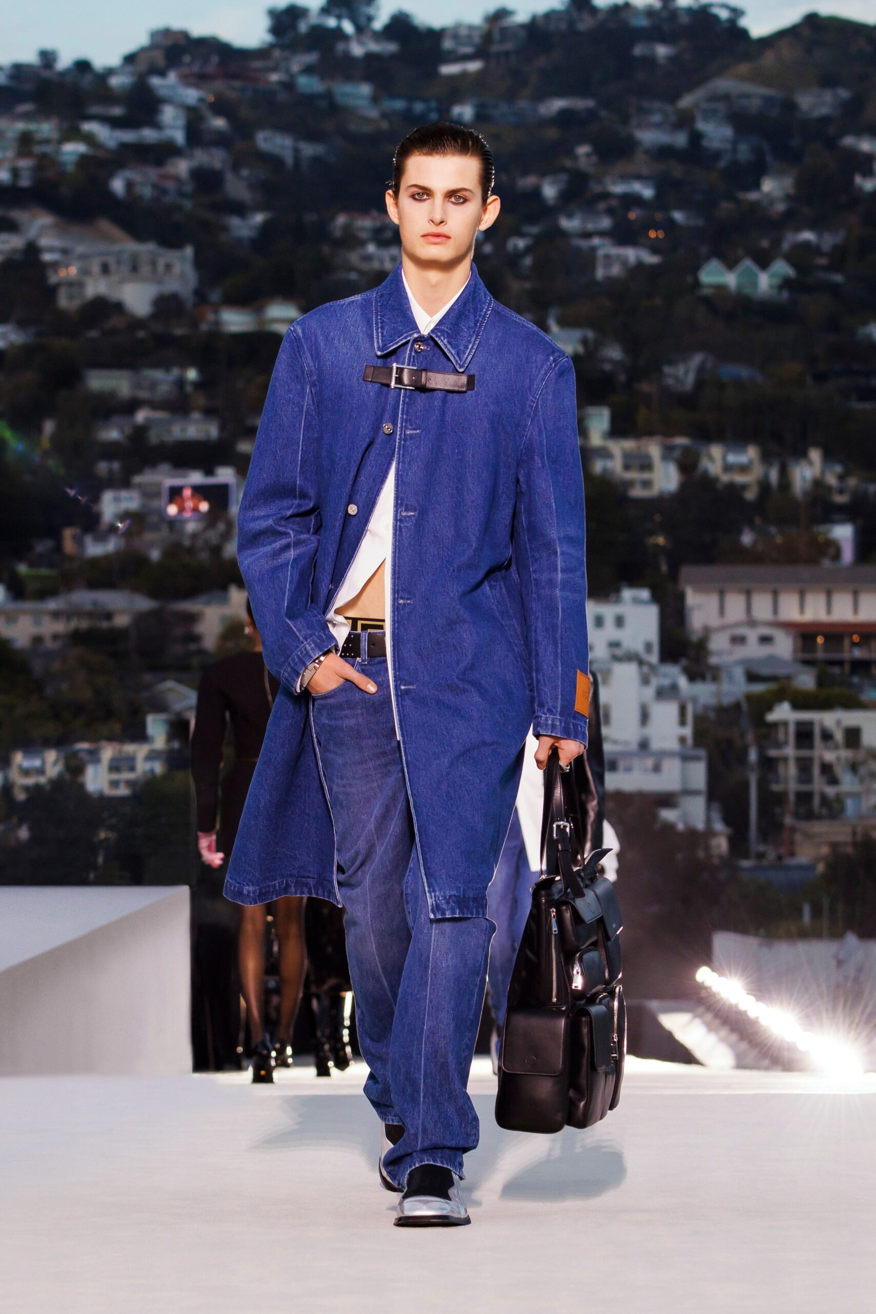 Versace F/W 23 Look 30