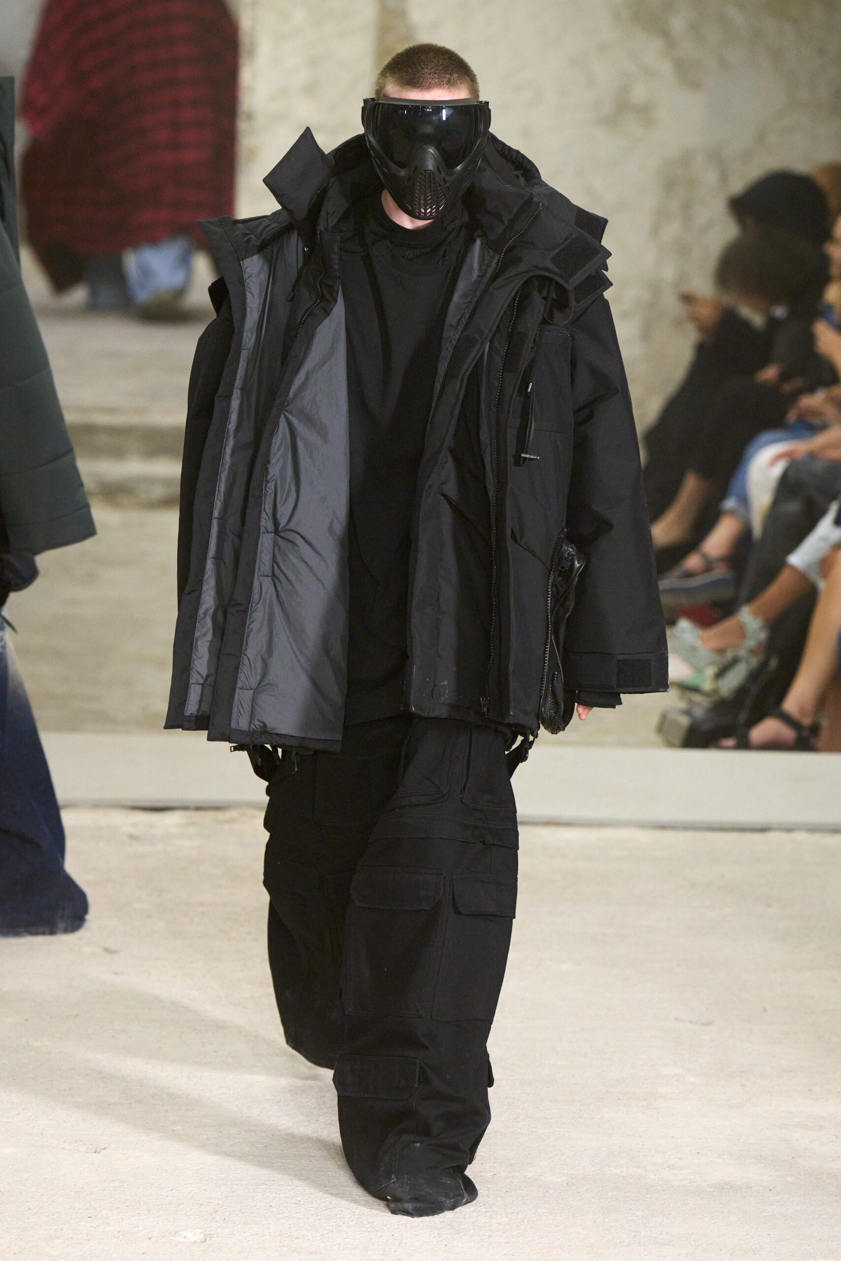 Vetements S/S 23 Menswear Look 30