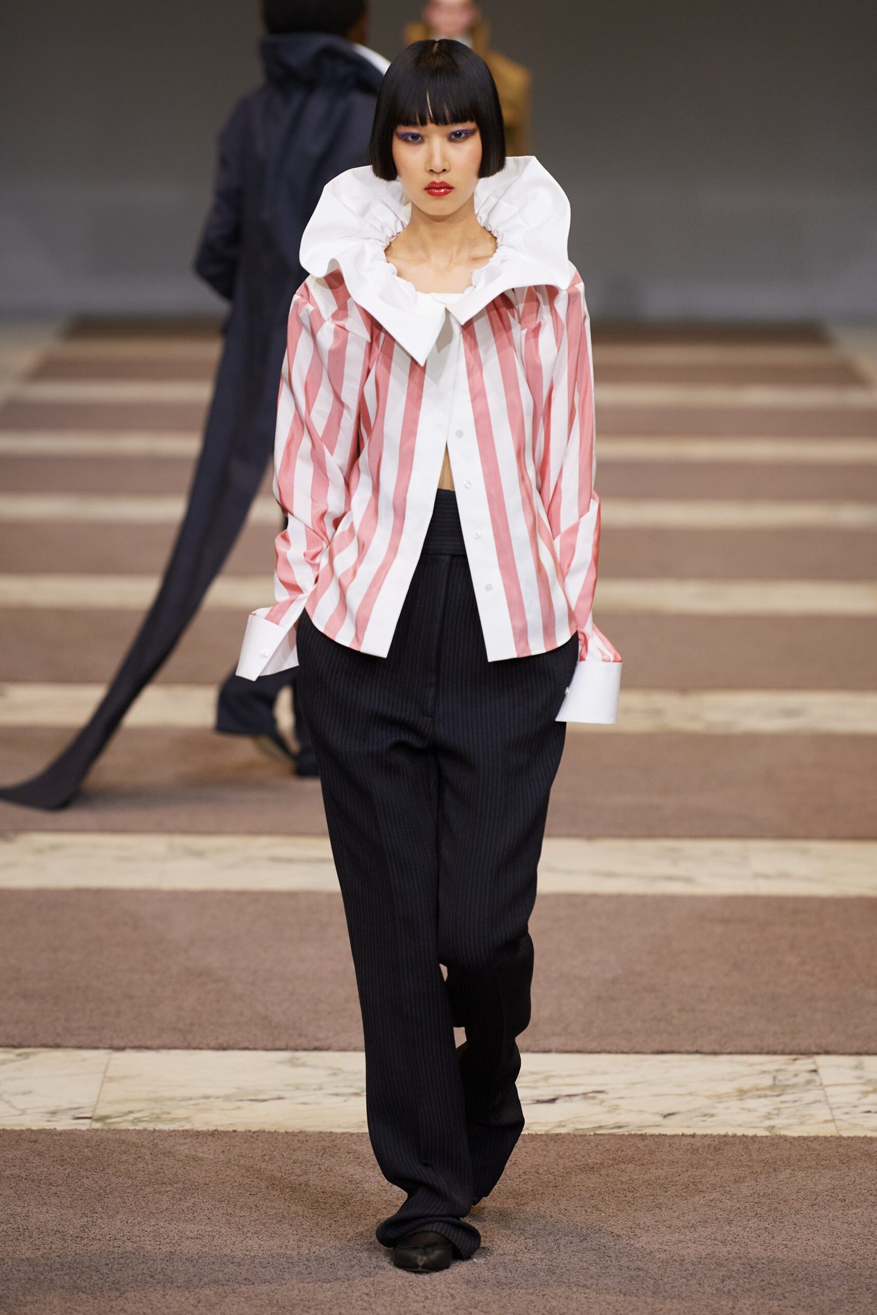 Viktor & Rolf F/W 22 Couture Look 30