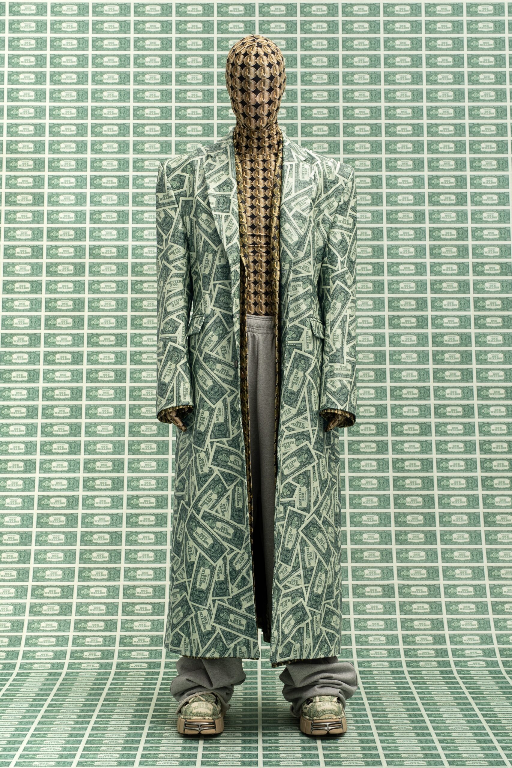 Vetements F/W 22 Look 31