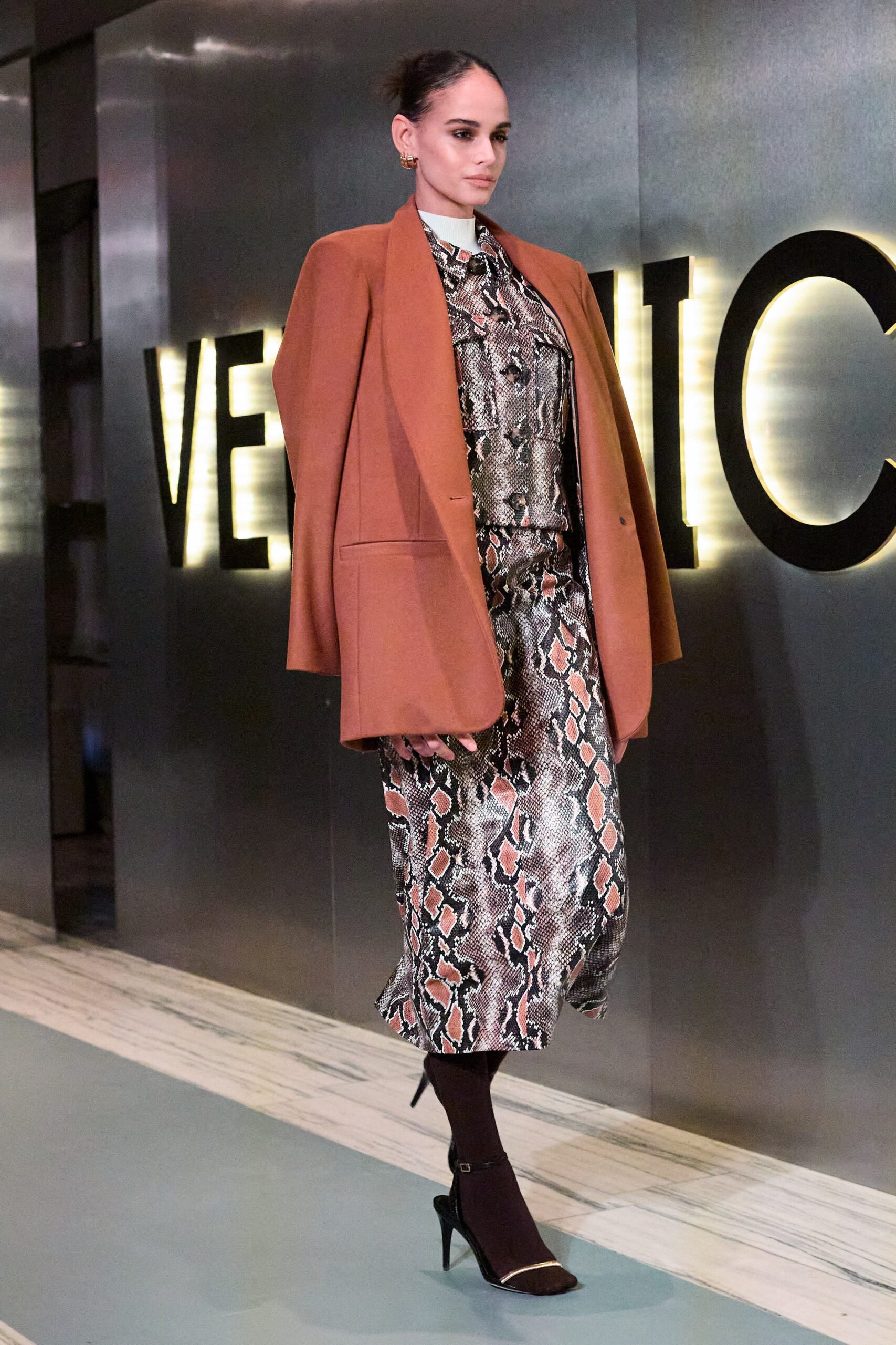 Veronica Beard F/W 23 Look 32