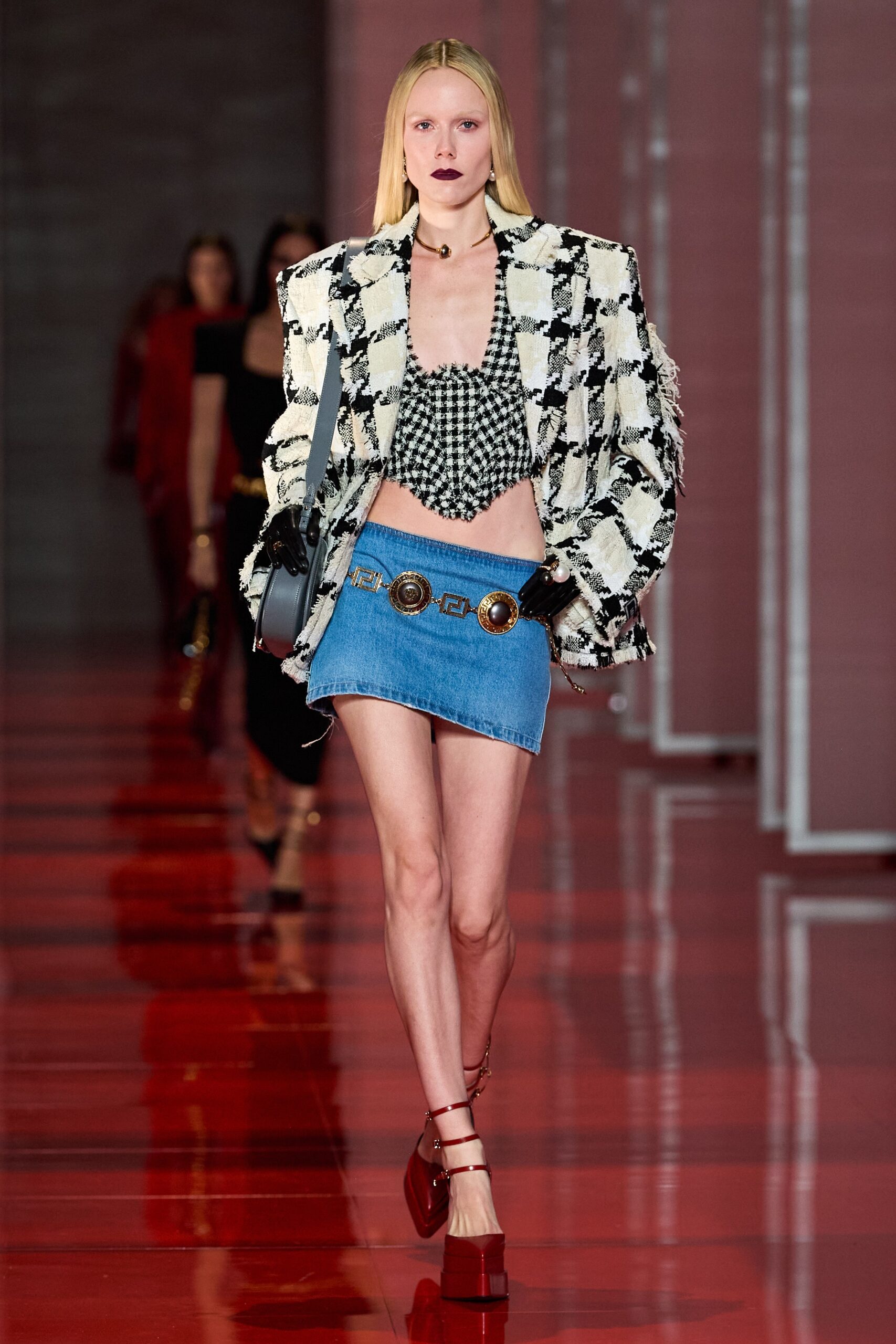 Versace F/W 22 Look 32
