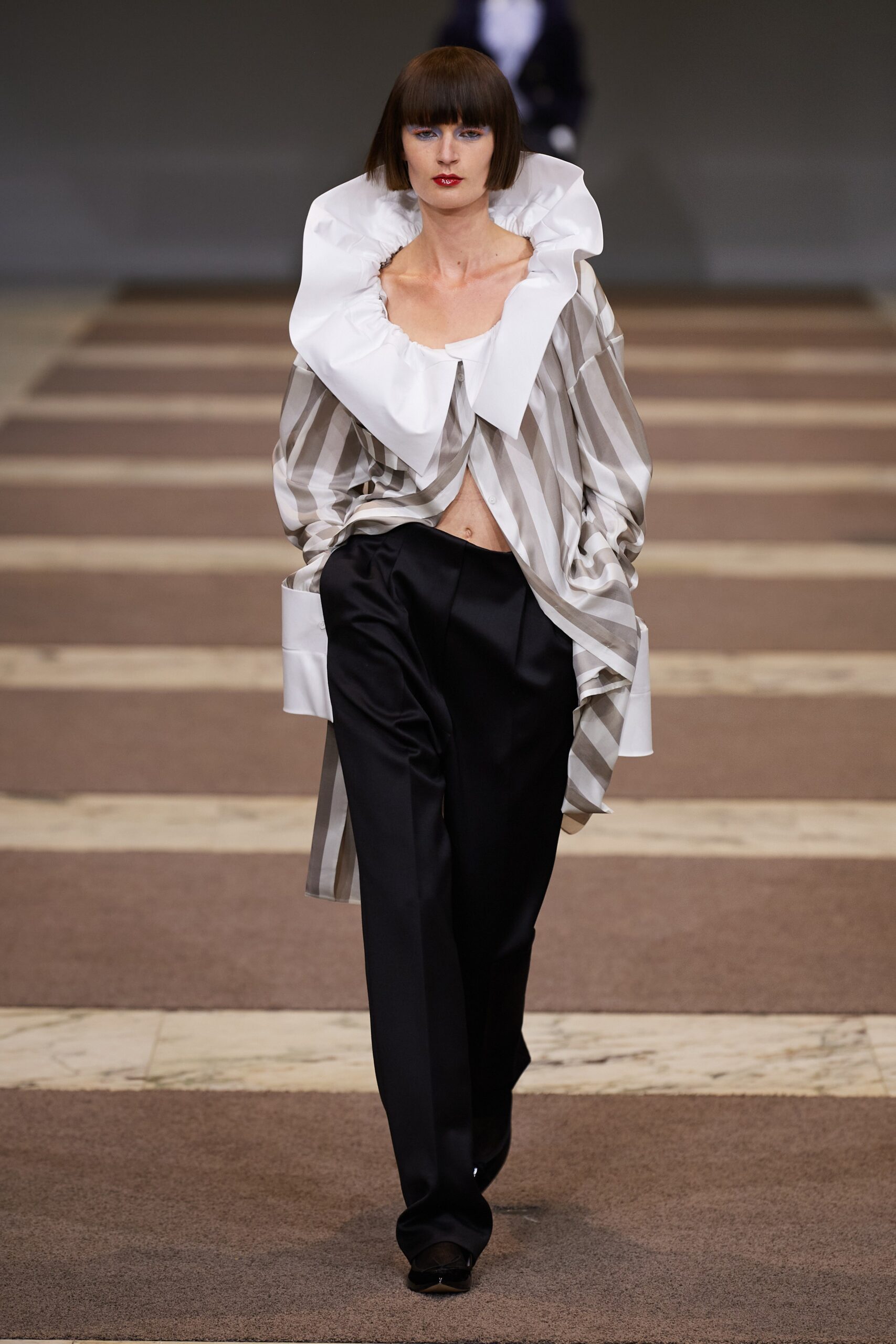 Viktor & Rolf F/W 22 Couture Look 32