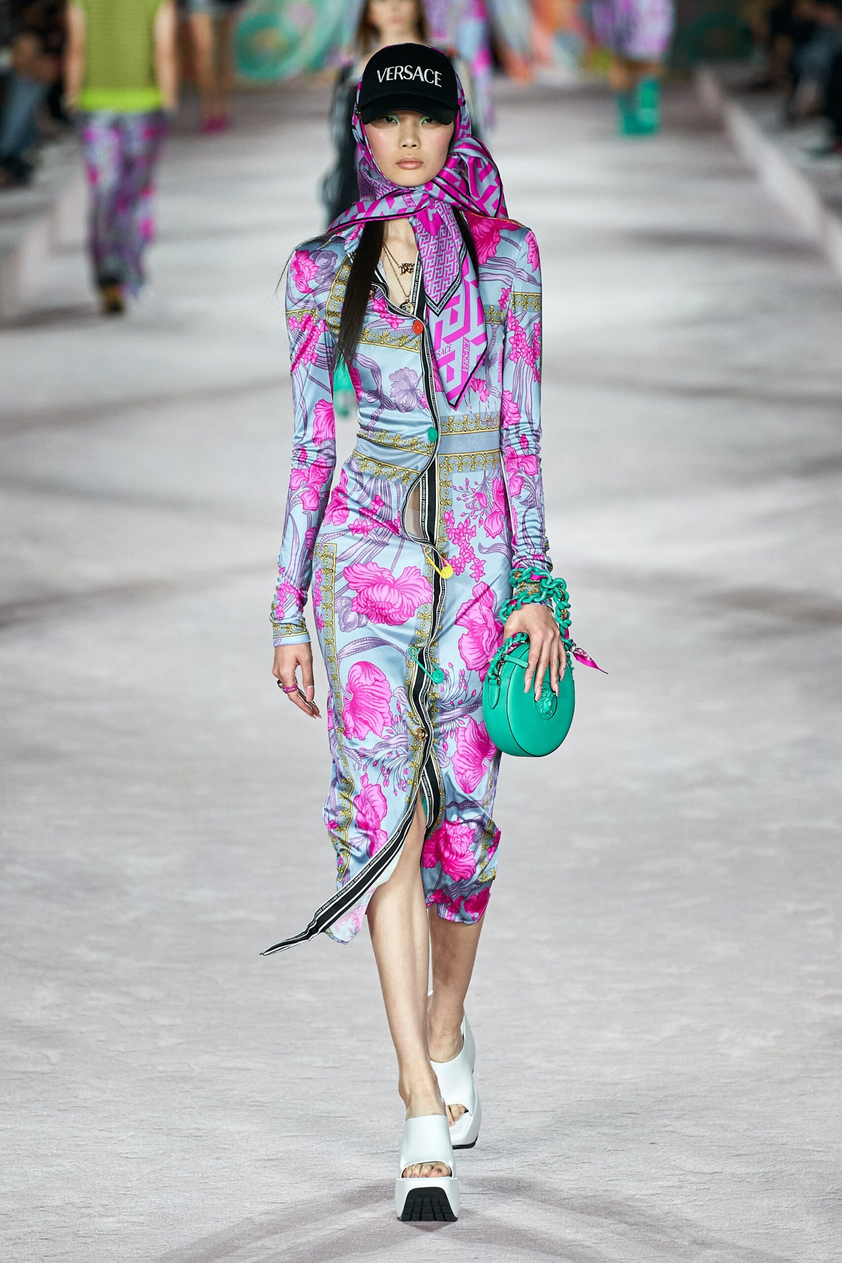 Versace S/S 22 Look 33
