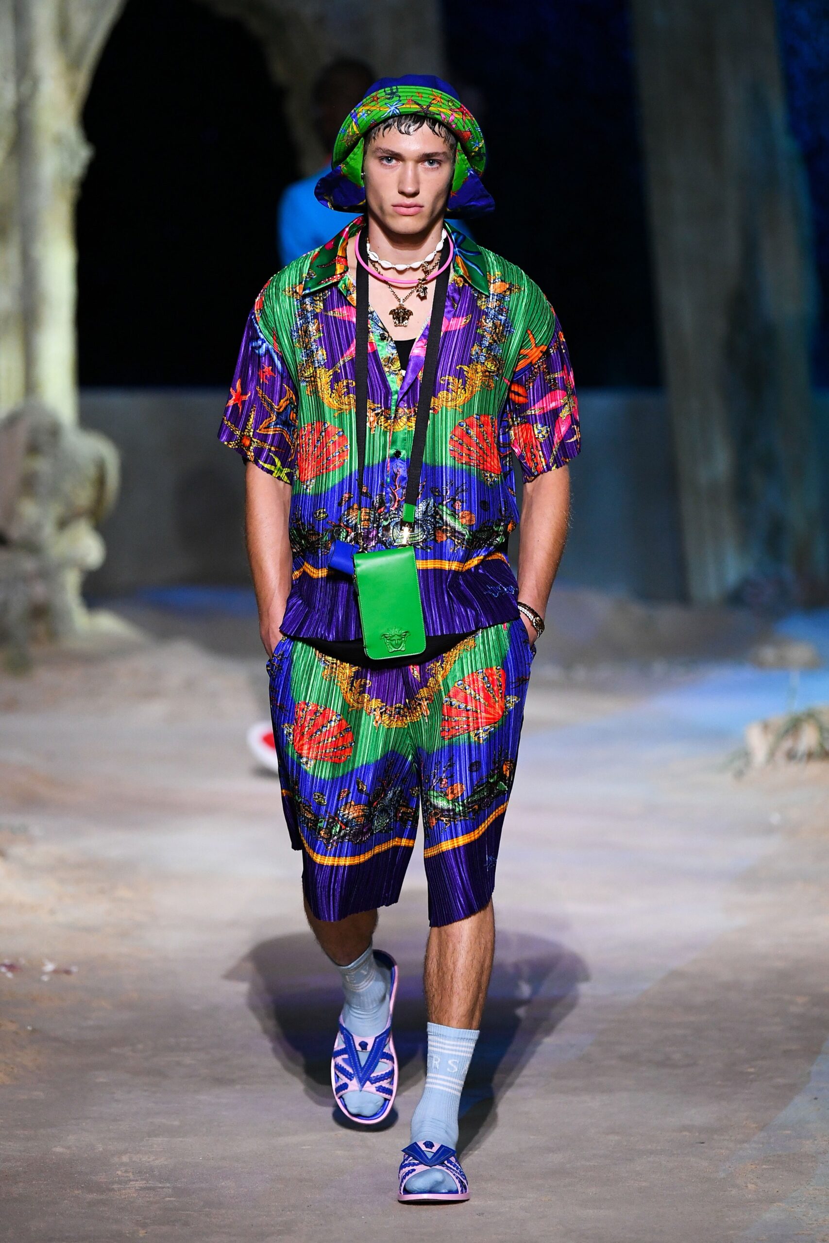Versace S/S 21 Menswear Look 34