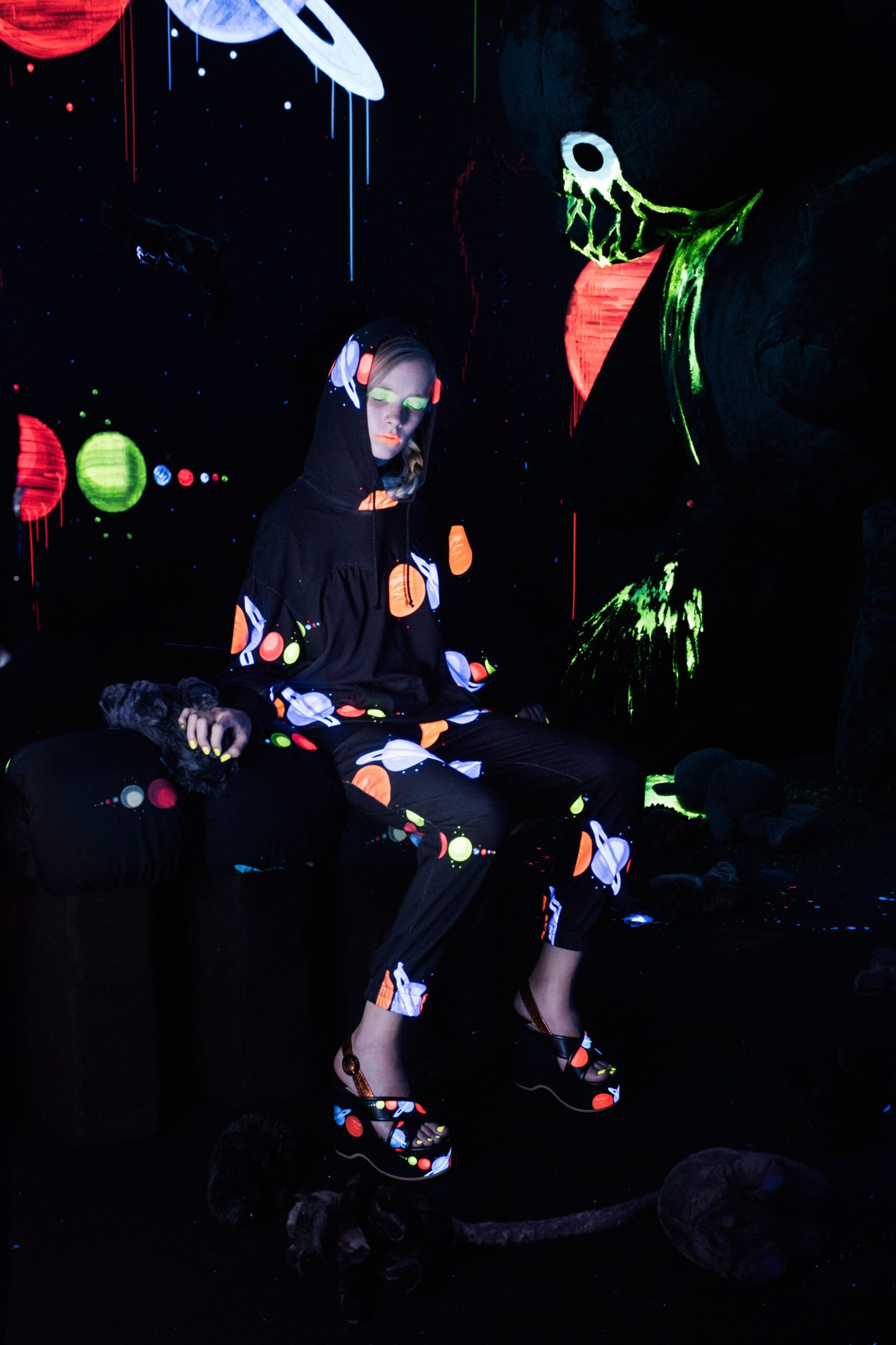 Undercover S/S 19 Look 34