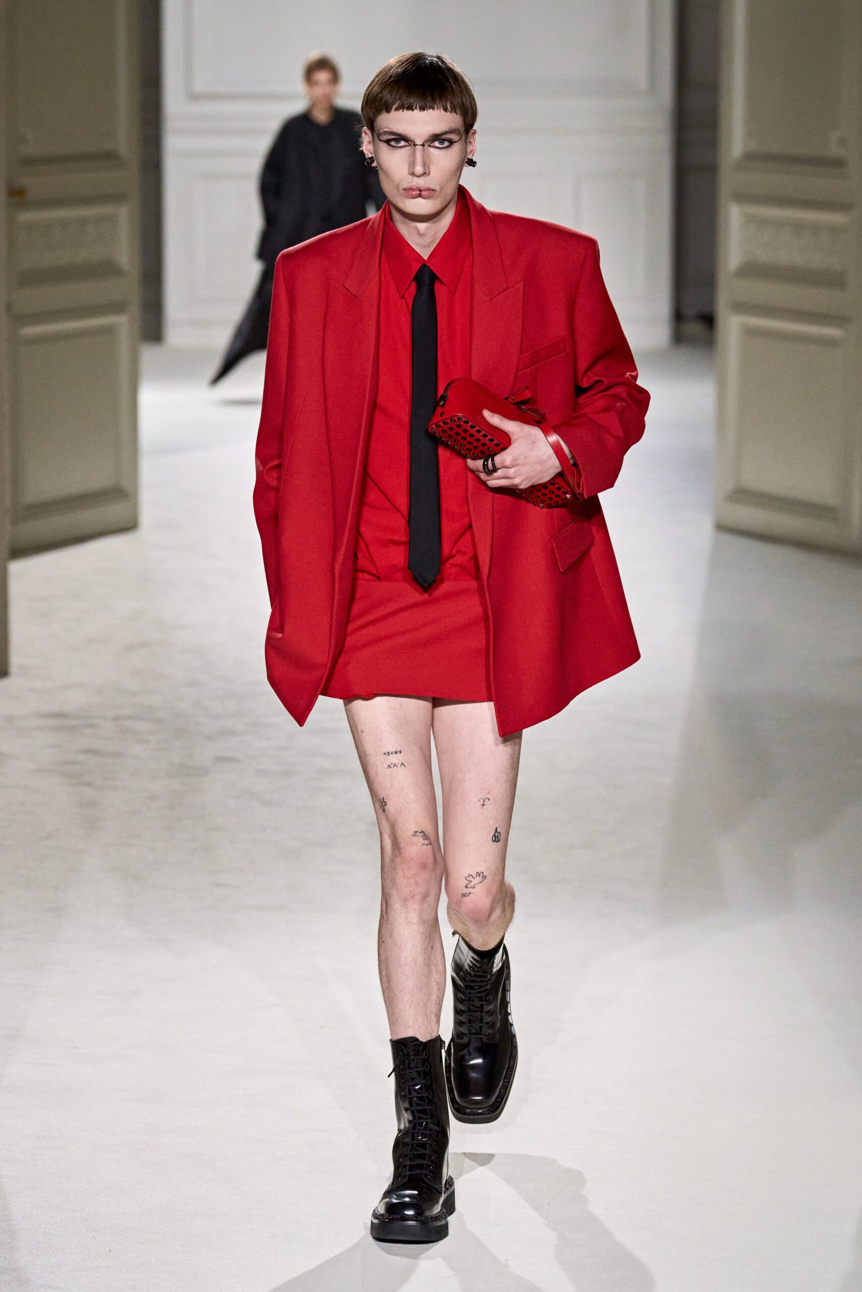 Valentino F/W 23 Look 34