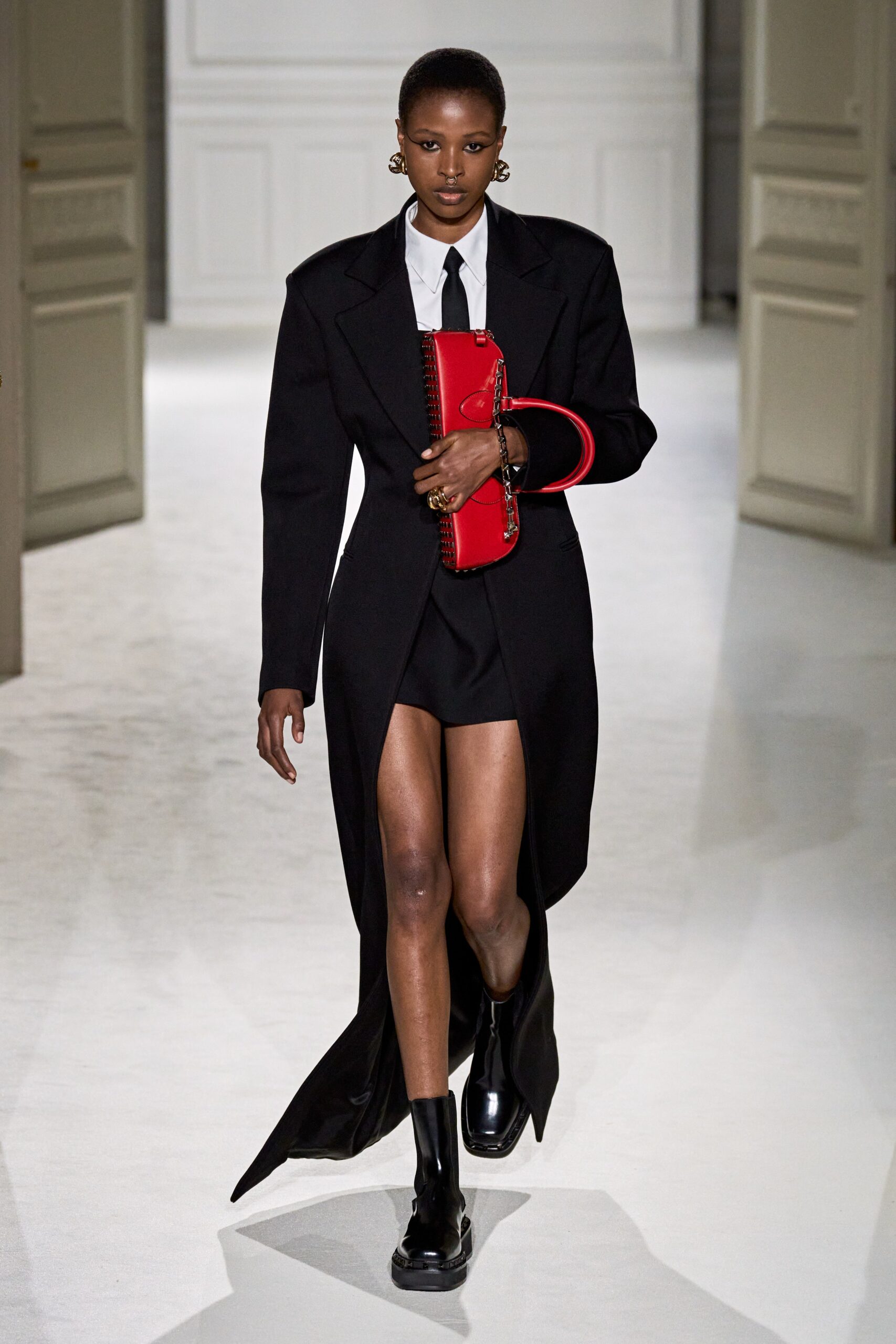 Valentino F/W 23 Look 37