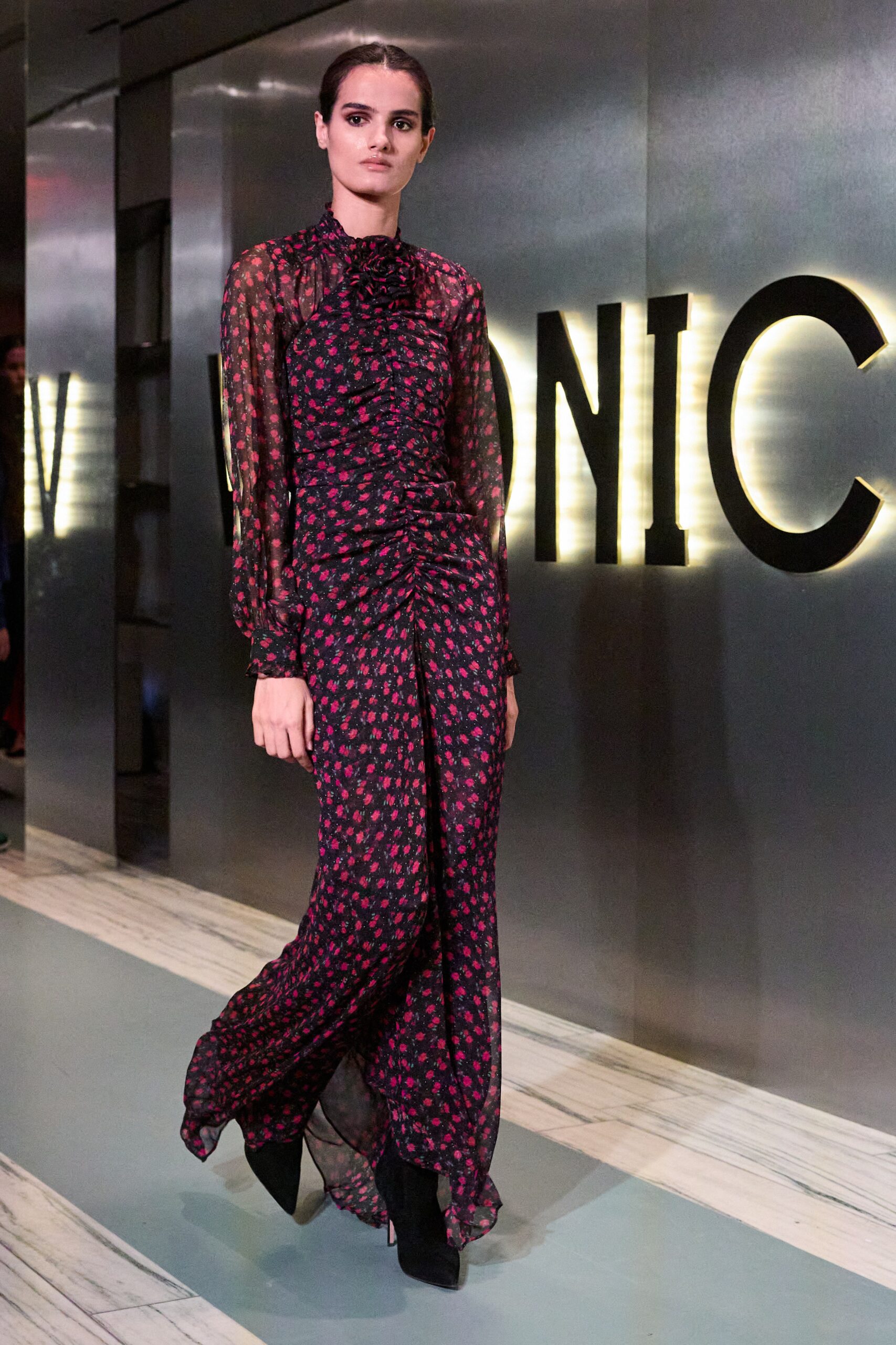 Veronica Beard F/W 23 Look 37