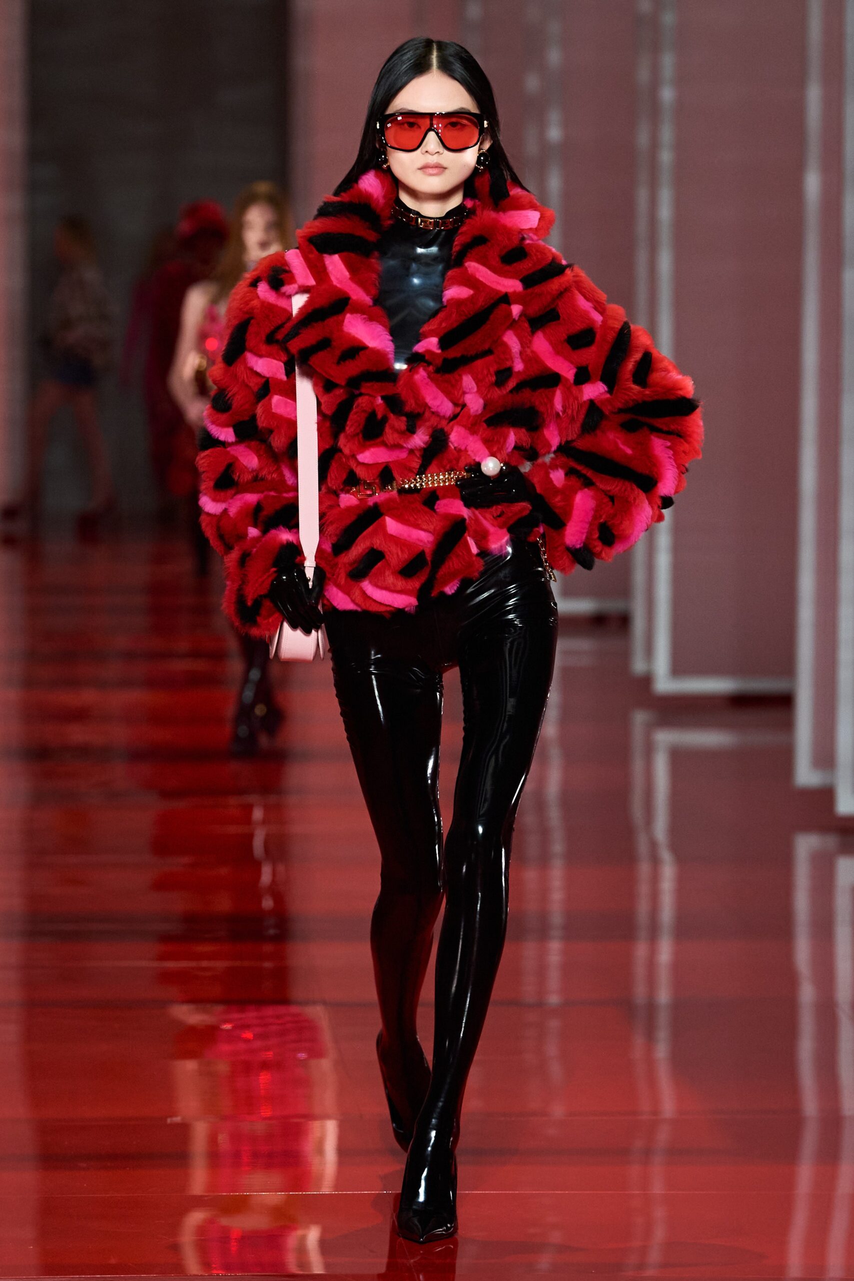 Versace F/W 22 Look 37