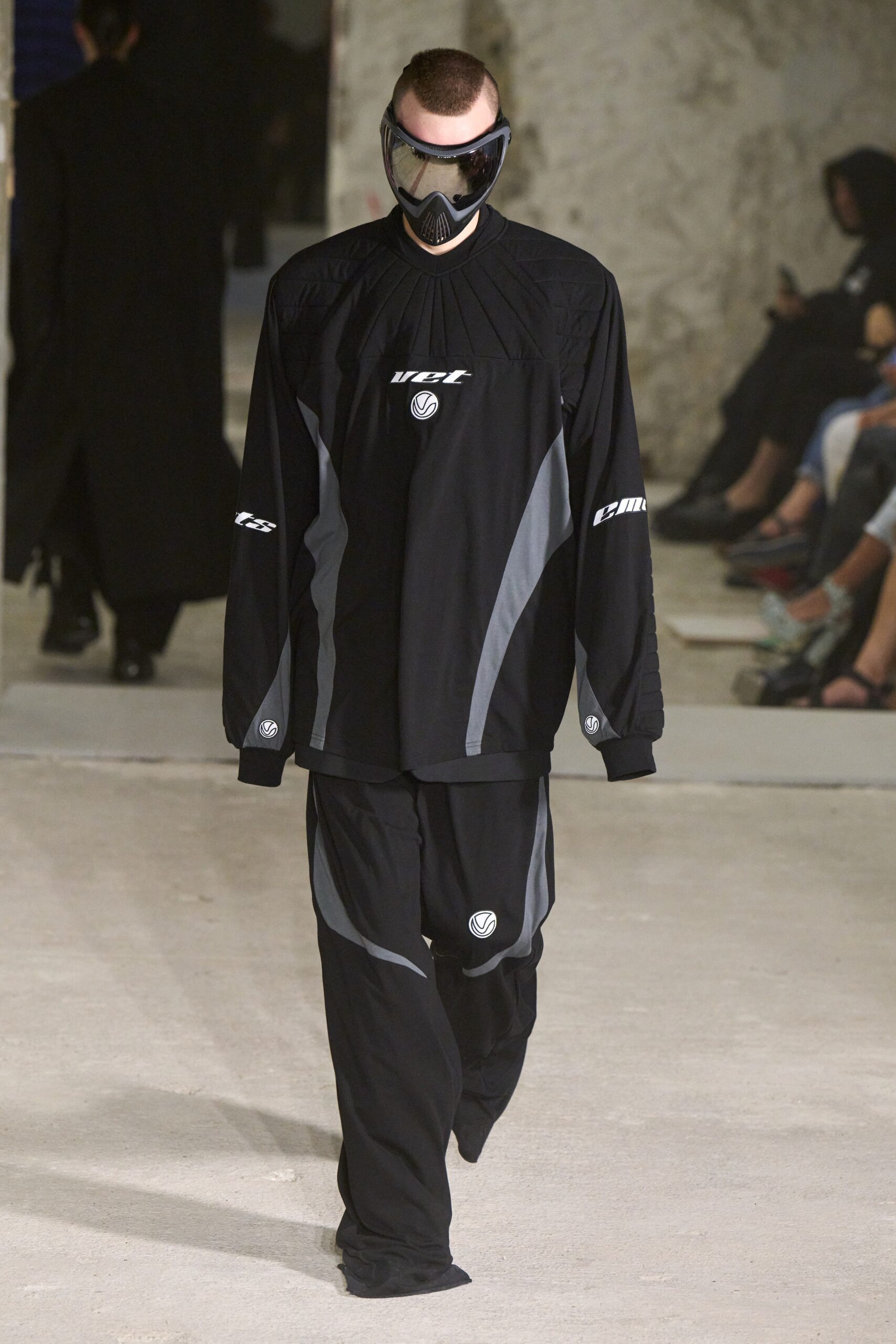 Vetements S/S 23 Menswear Look 37