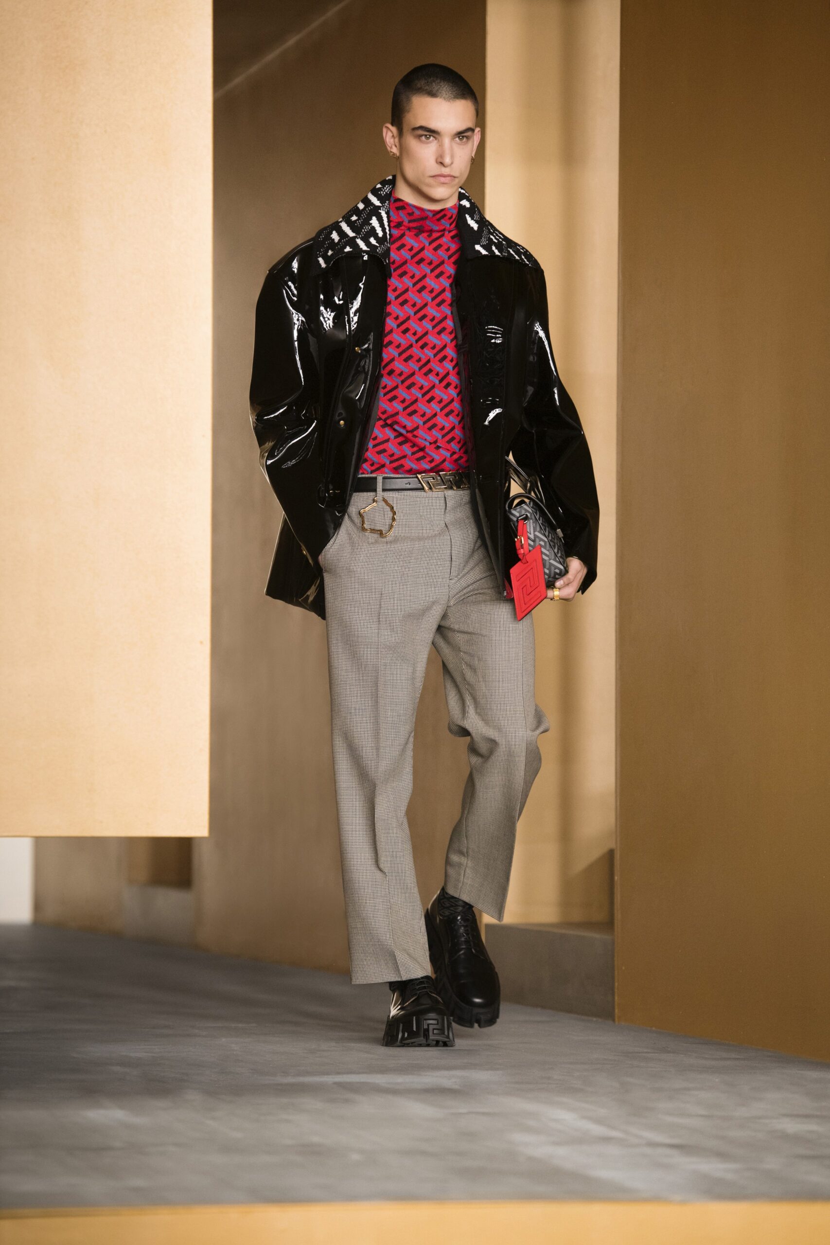 Versace F/W 21 Look 38