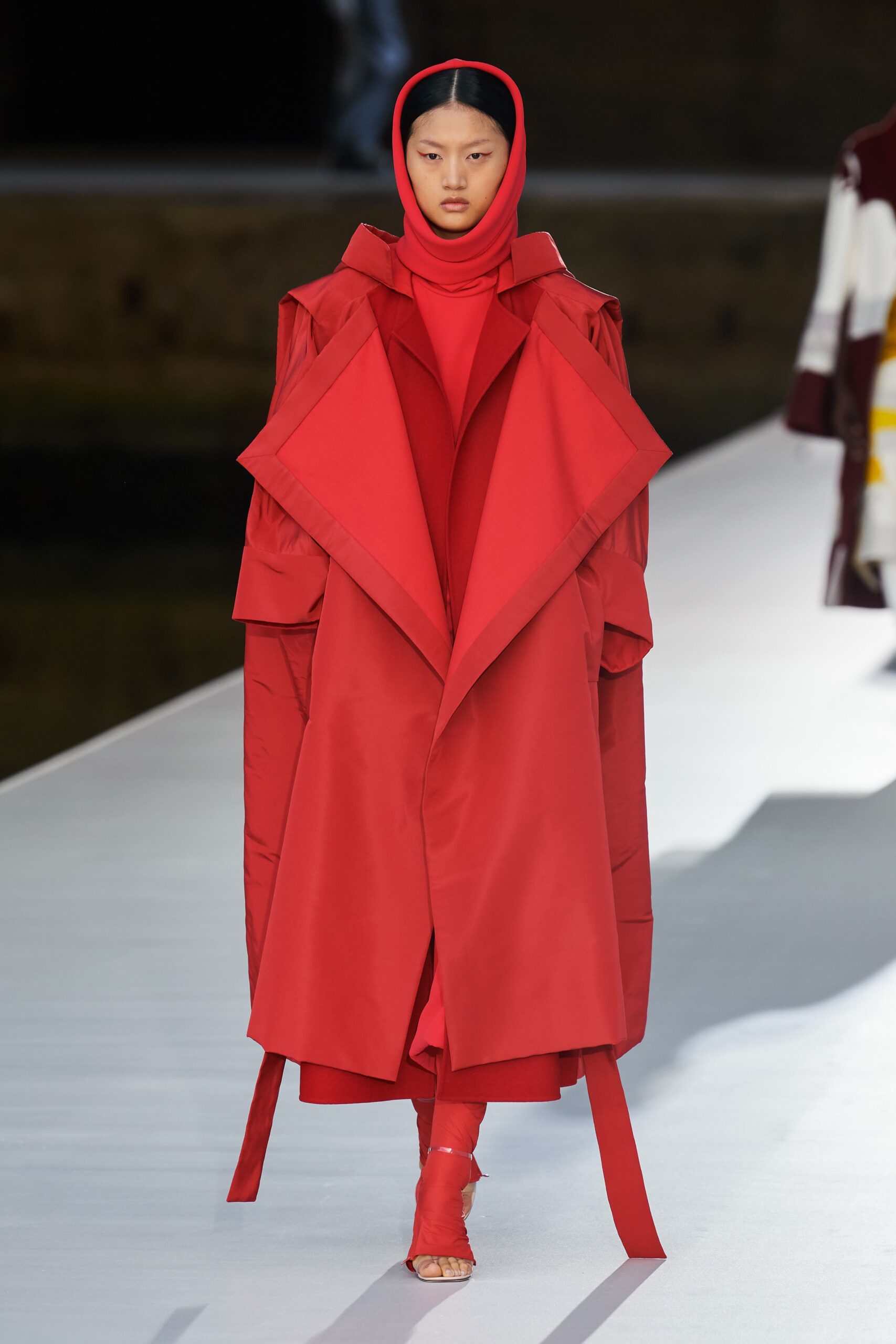 Valentino F/W 21 Couture Look 38