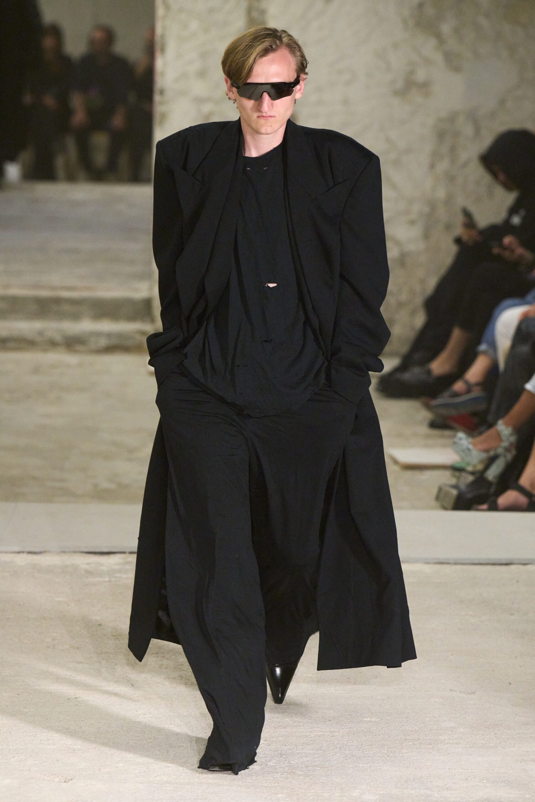 Vetements S/S 23 Menswear Look 38