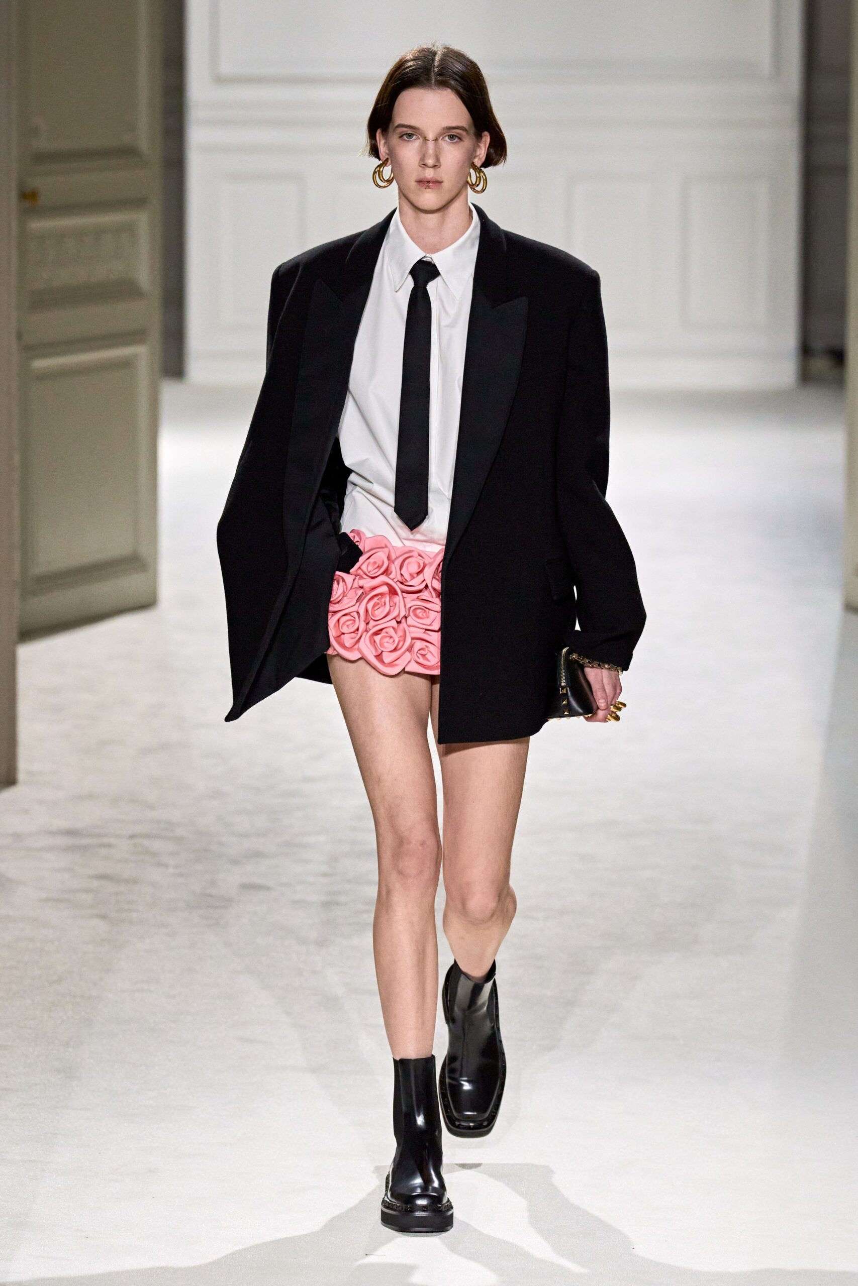 Valentino F/W 23 Look 39