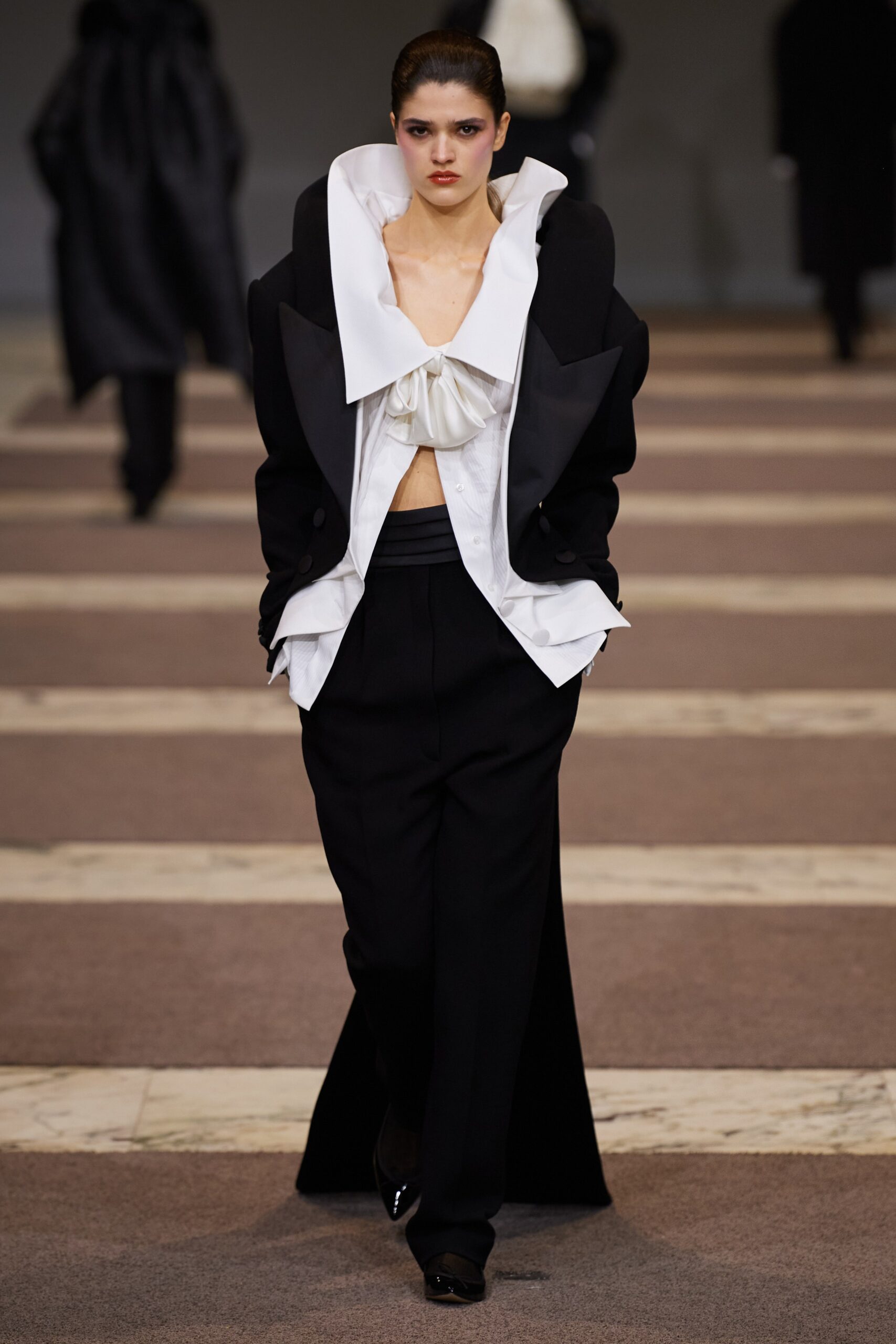 Viktor & Rolf F/W 22 Couture Look 41