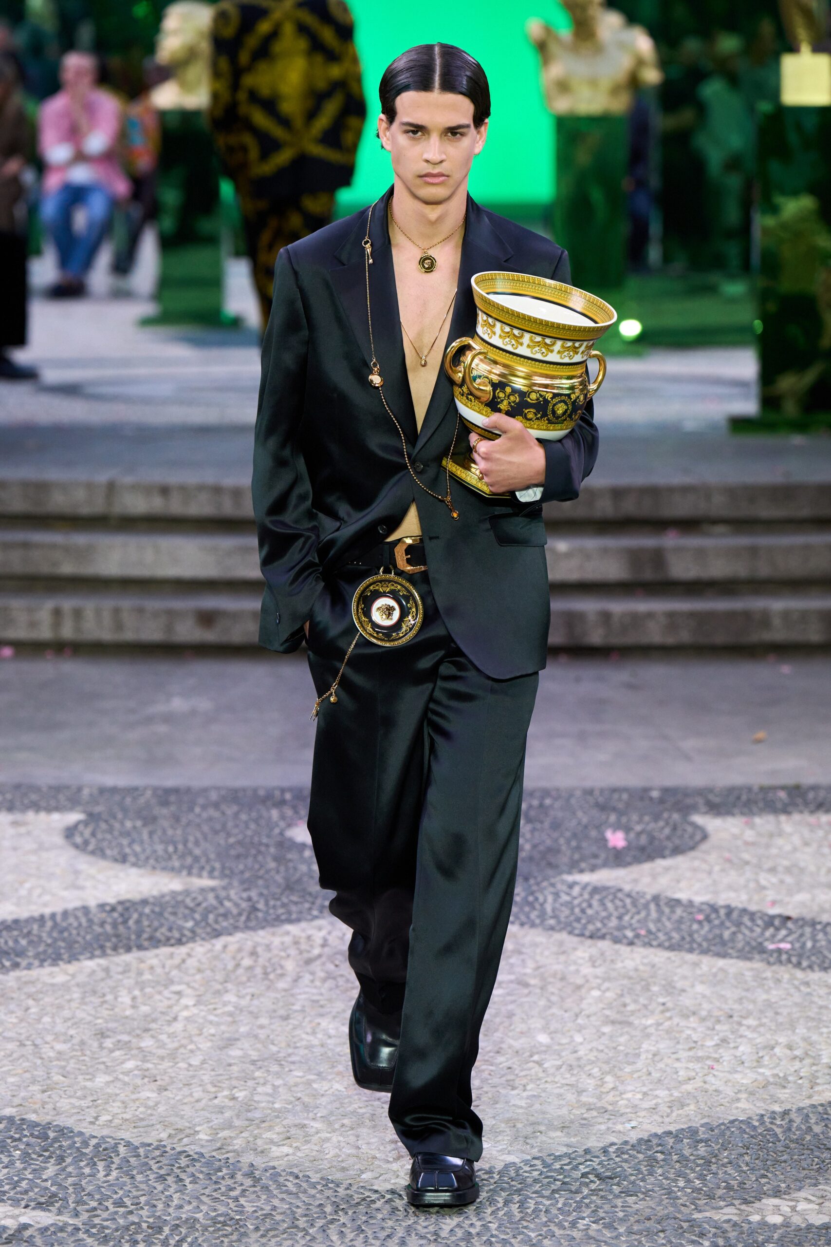 Versace S/S 23 Menswear Look 42