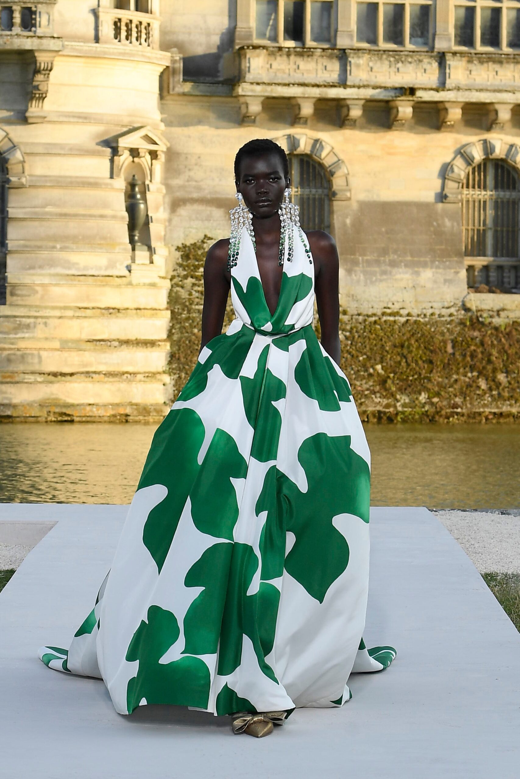 Valentino F/W 23 Couture Look 43