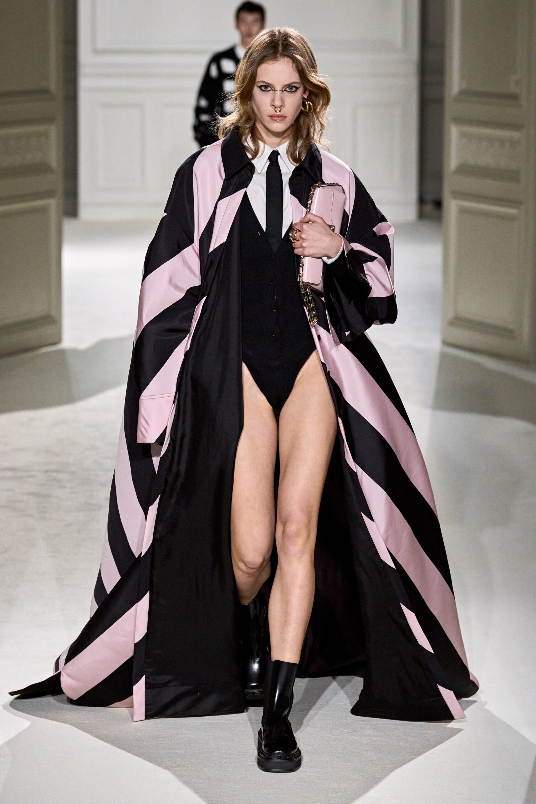 Valentino F/W 23 Look 45