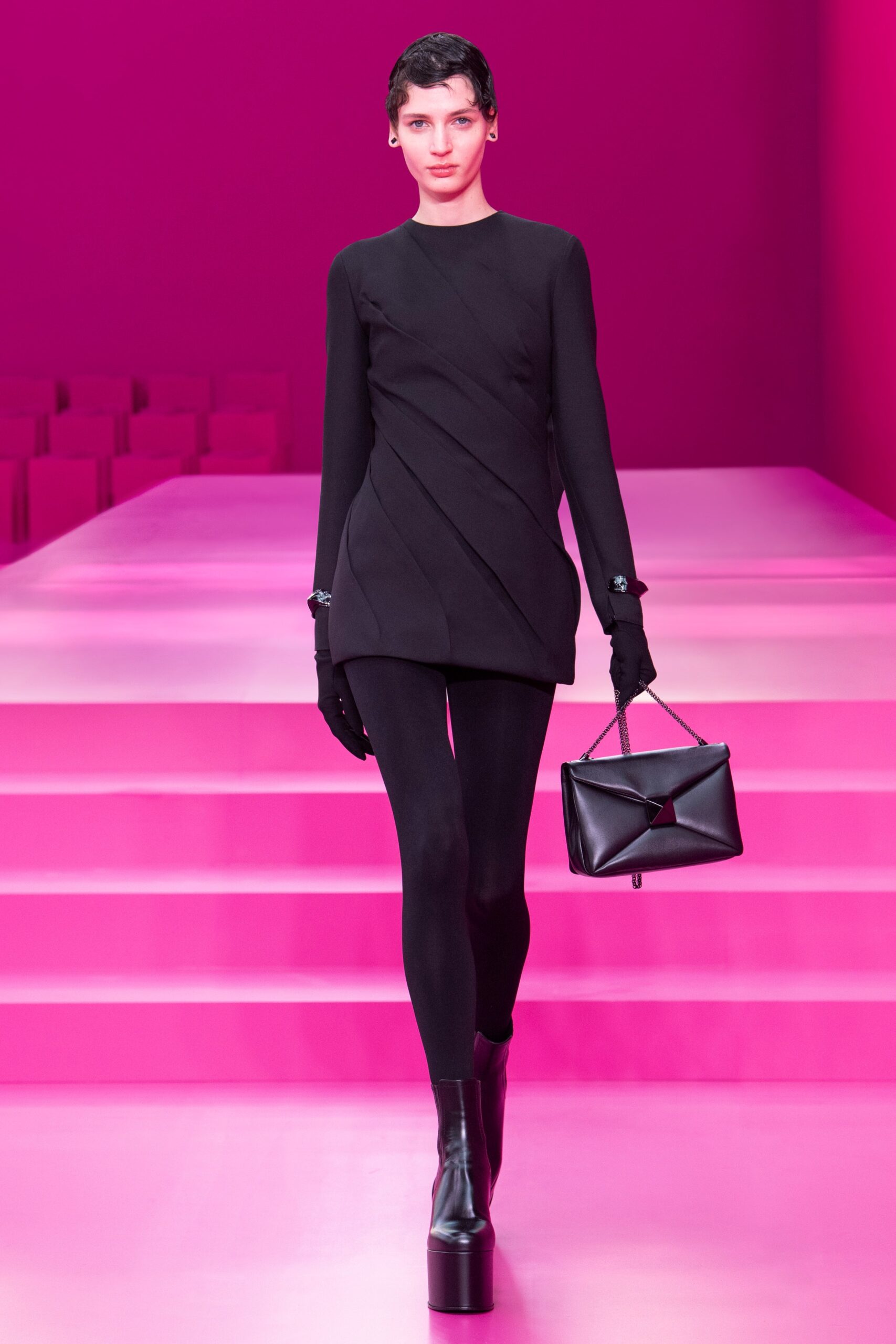 Valentino F/W 22 Look 45