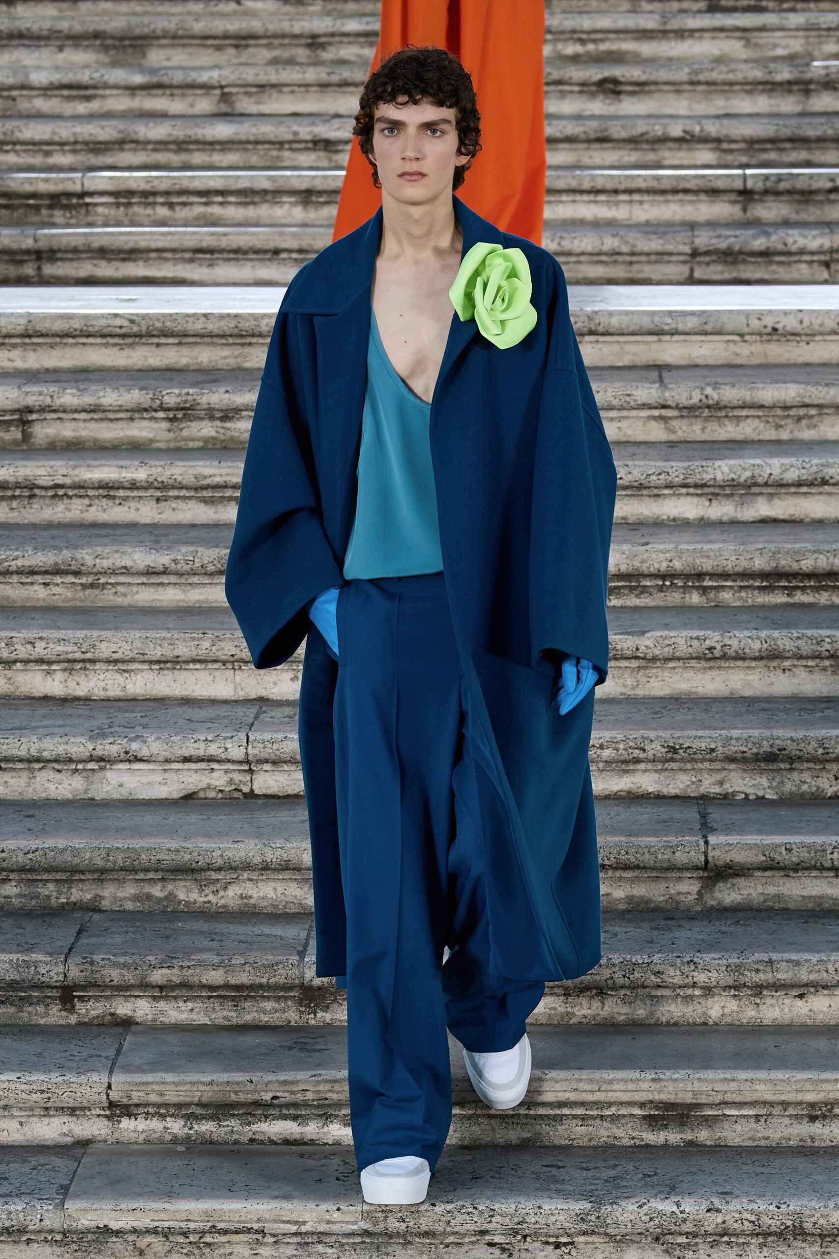 Valentino F/W 22 Couture Look 47