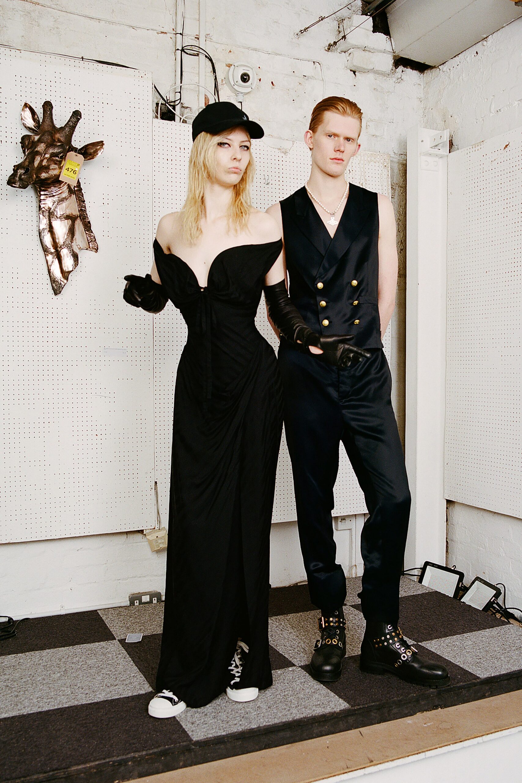 Vivienne Westwood F/W 22 Look 53
