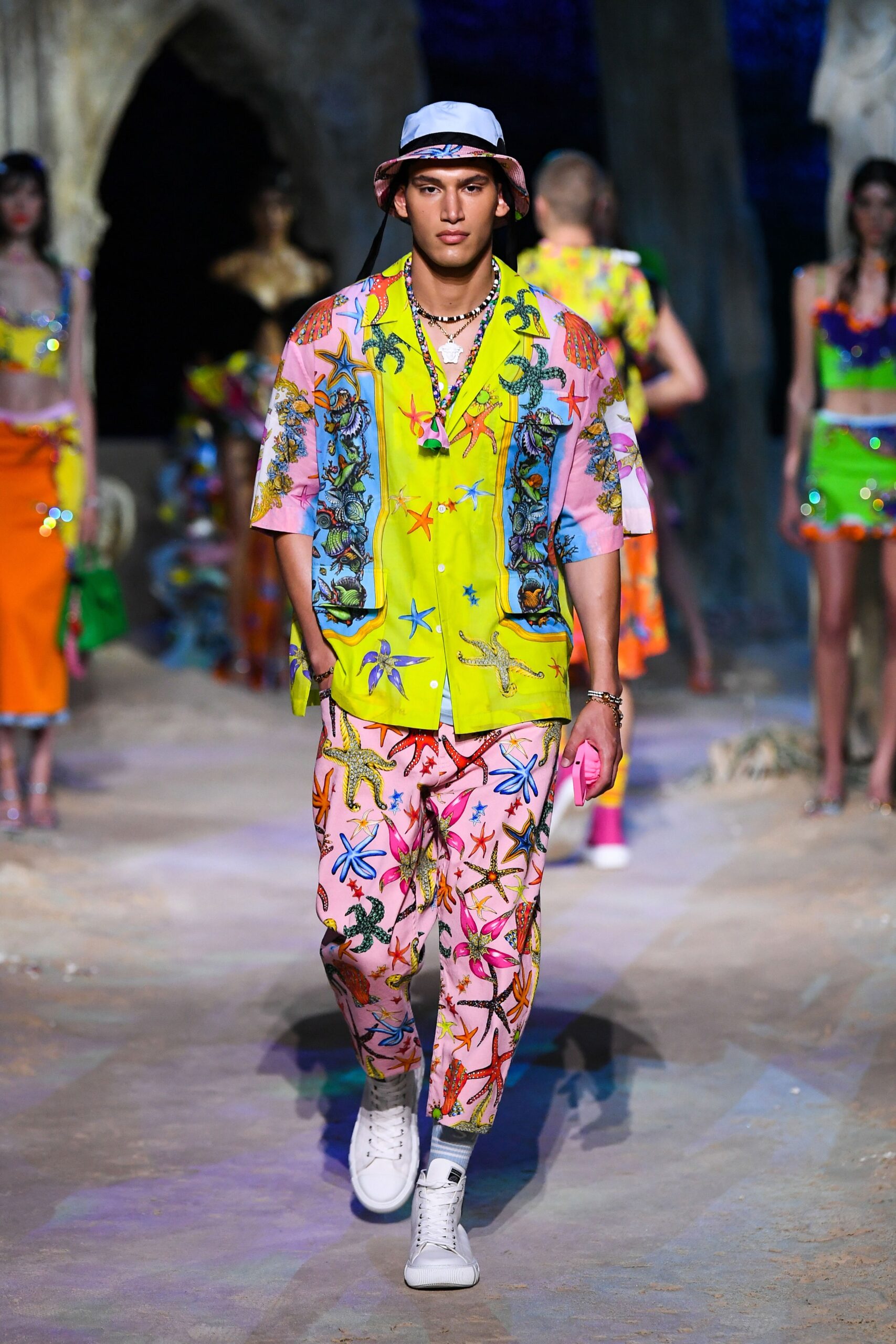 Versace S/S 21 Menswear Look 55
