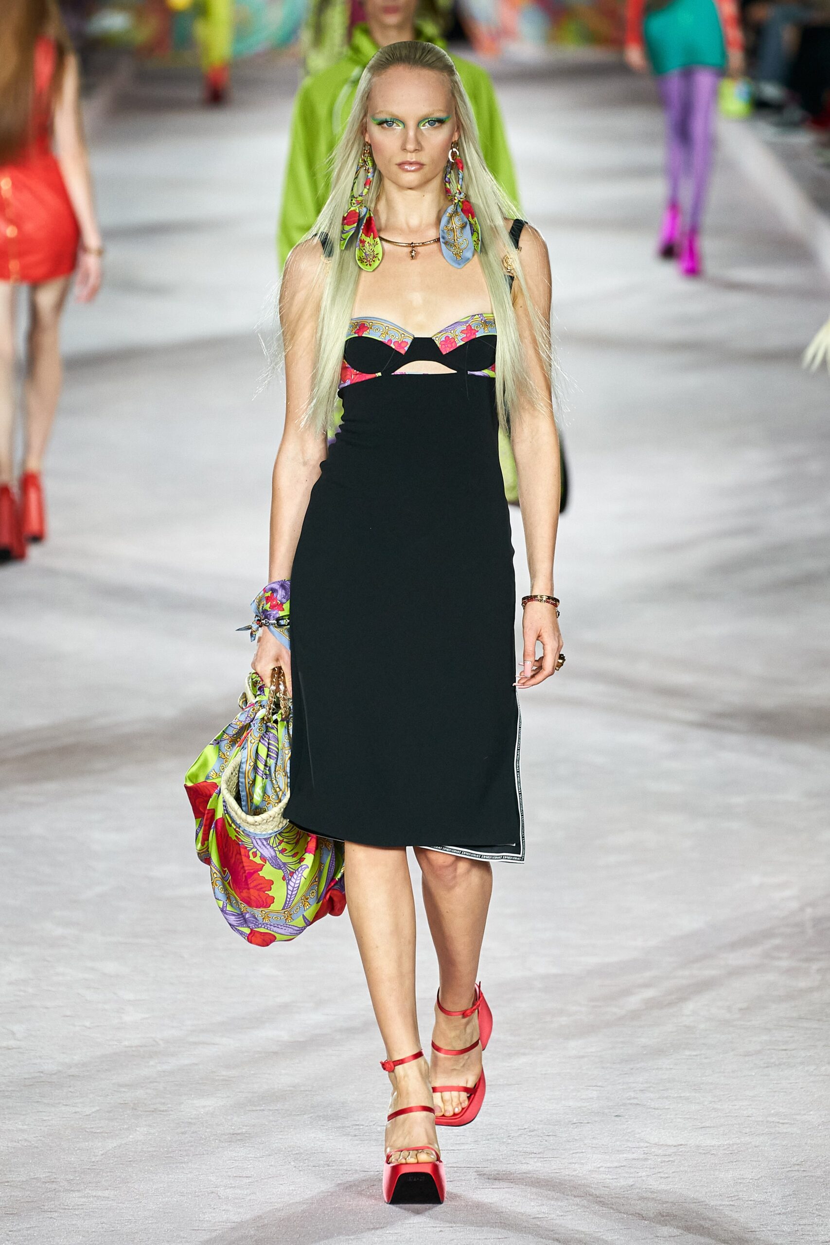 Versace S/S 22 Look 56