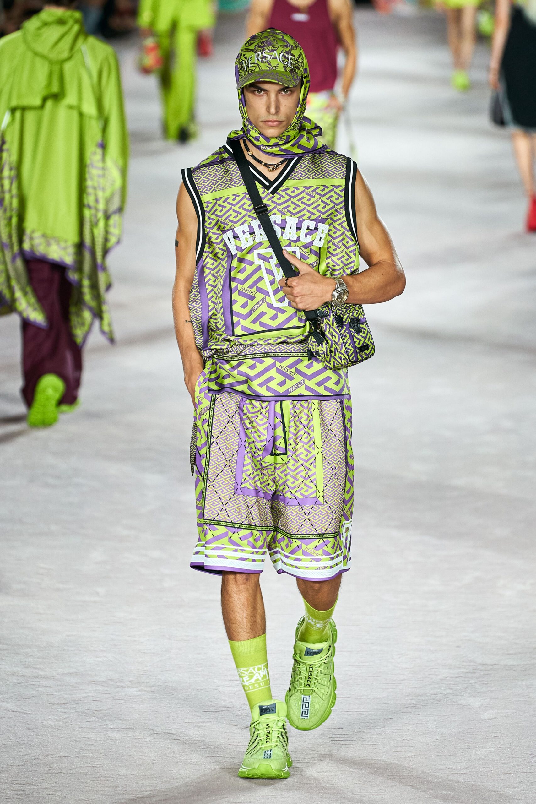 Versace S/S 22 Look 59